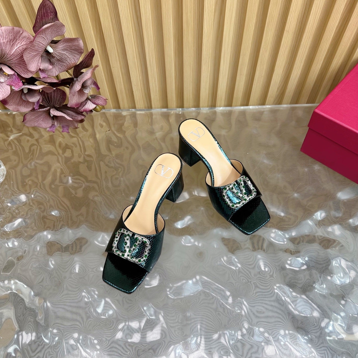 VT 25 Vlogo Mule Peacock Blue Snakeskin Leather 331927