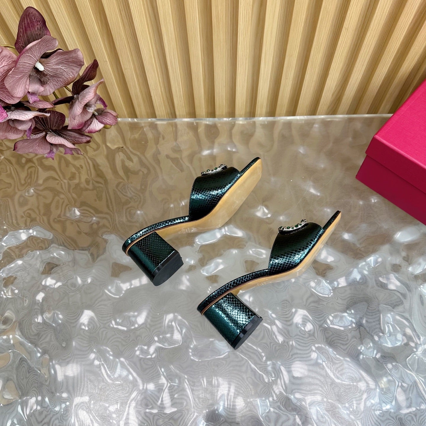 VT 25 Vlogo Mule Peacock Blue Snakeskin Leather 331927