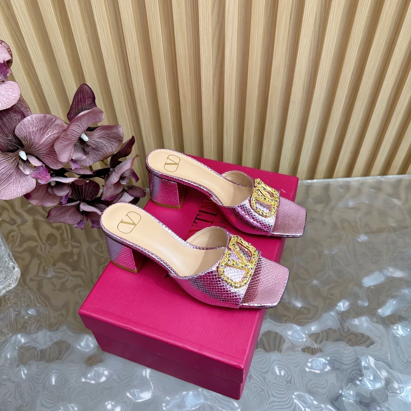 VT 25 Vlogo Mule Pink Snakeskin Leather 331929