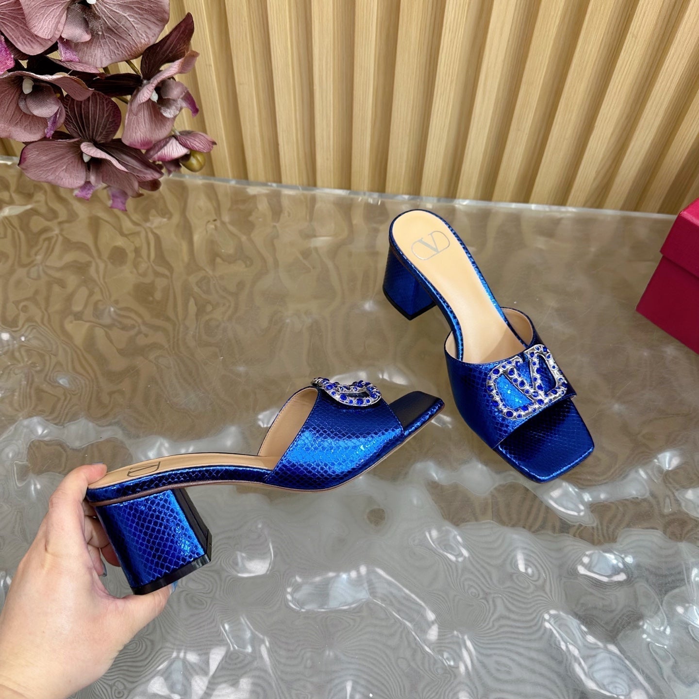 VT 25 Vlogo Mule Admiral Blue Snakeskin Leather