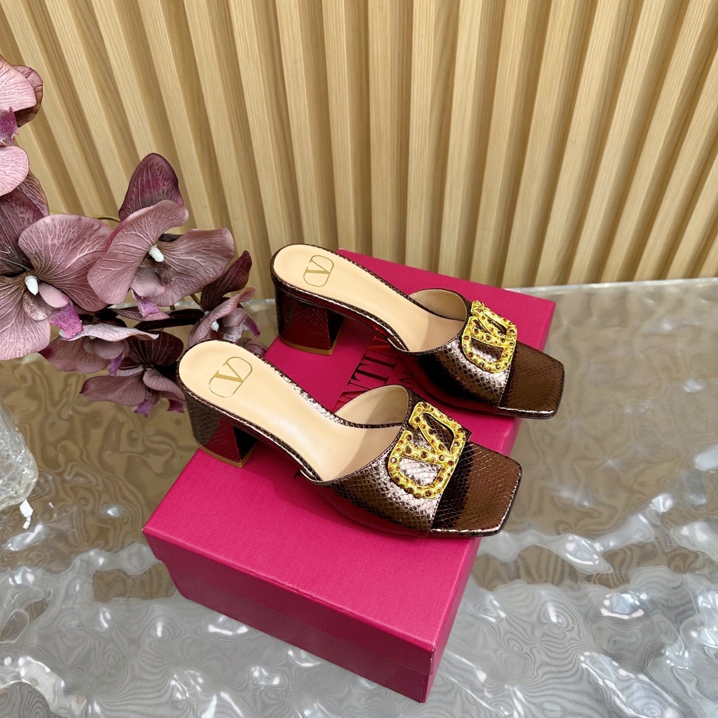 VT 25 Vlogo Mule Brown Snakeskin Leather