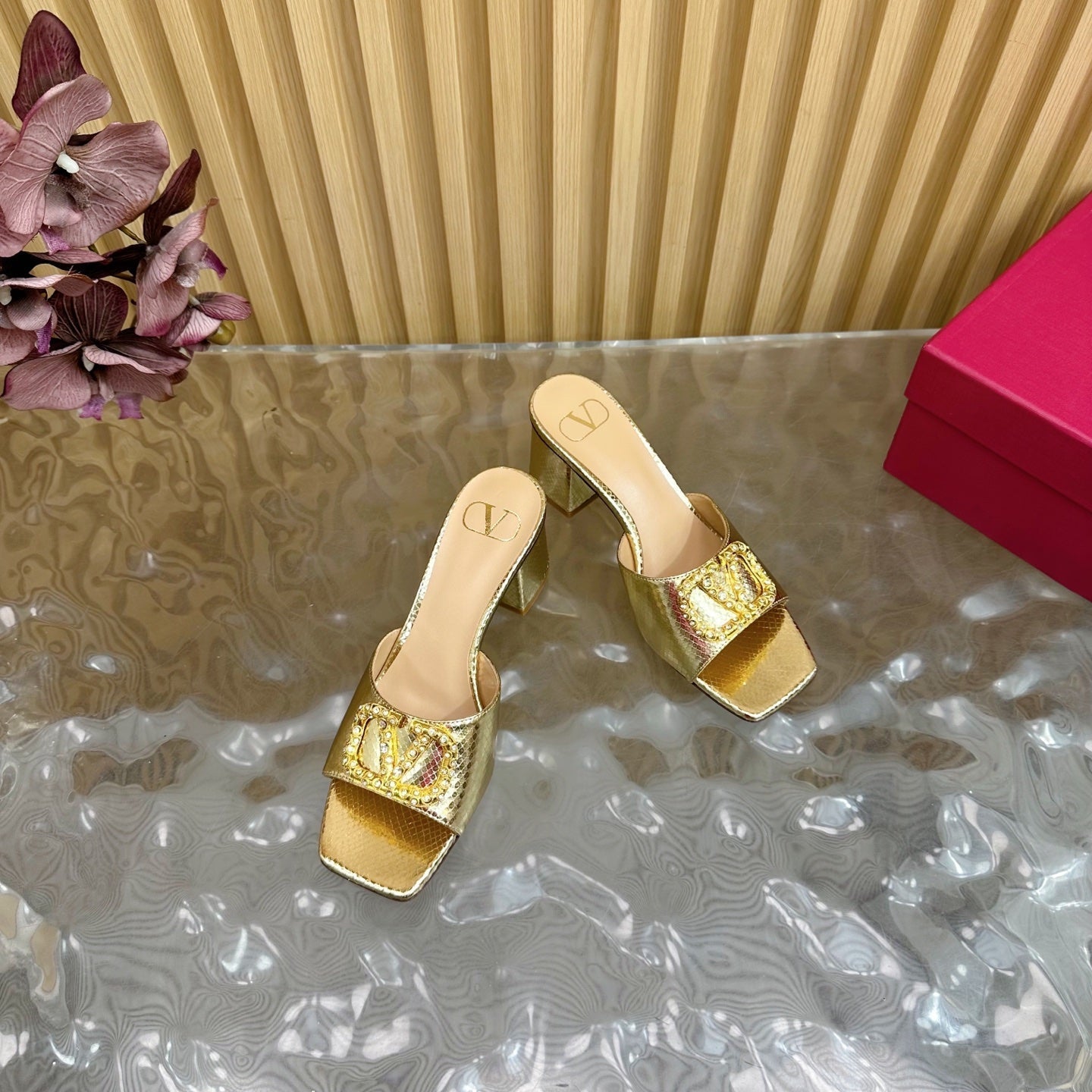 VT 25 Vlogo Mule Gold Snakeskin Leather