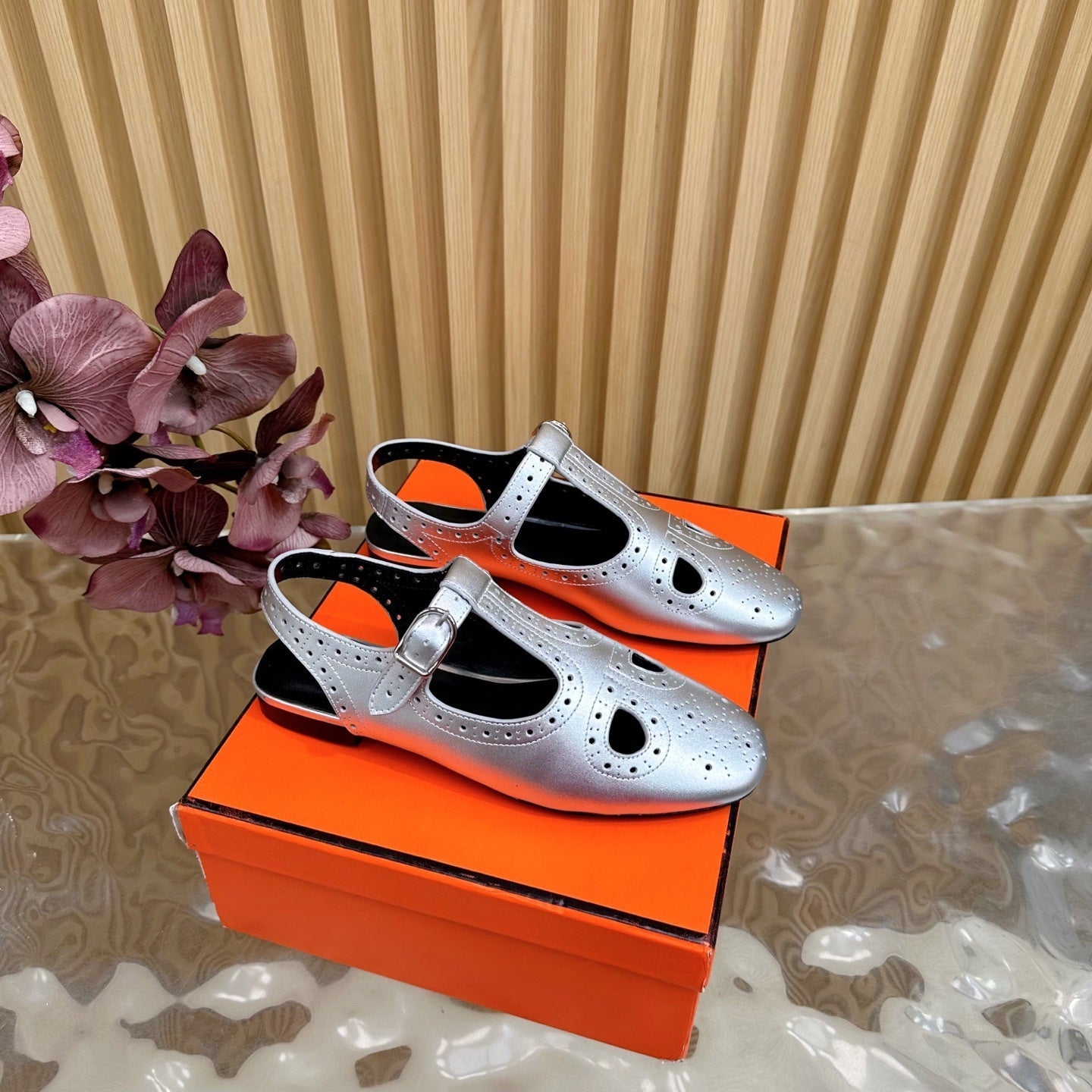HM 25 Kim Slingback Grey Lambskin 352956