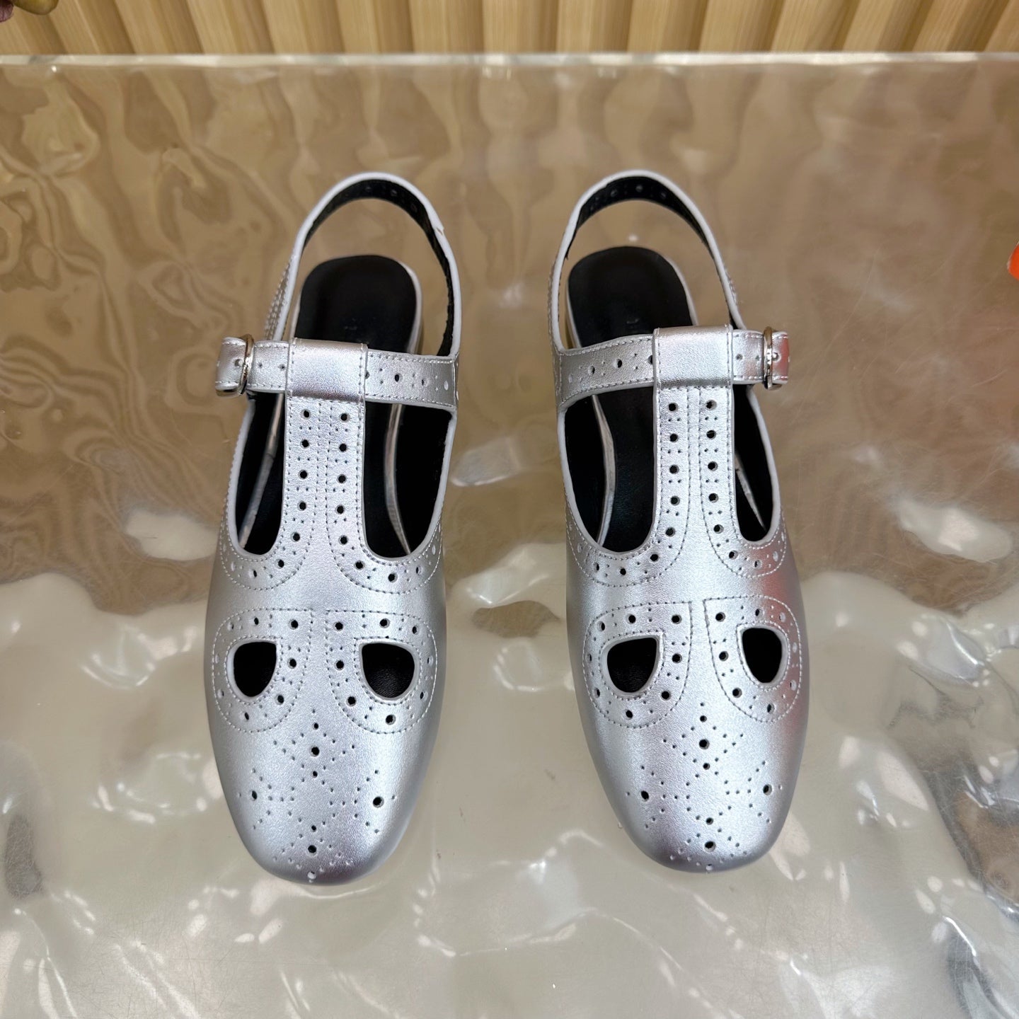 HM 25 Kim Slingback Grey Lambskin 352956
