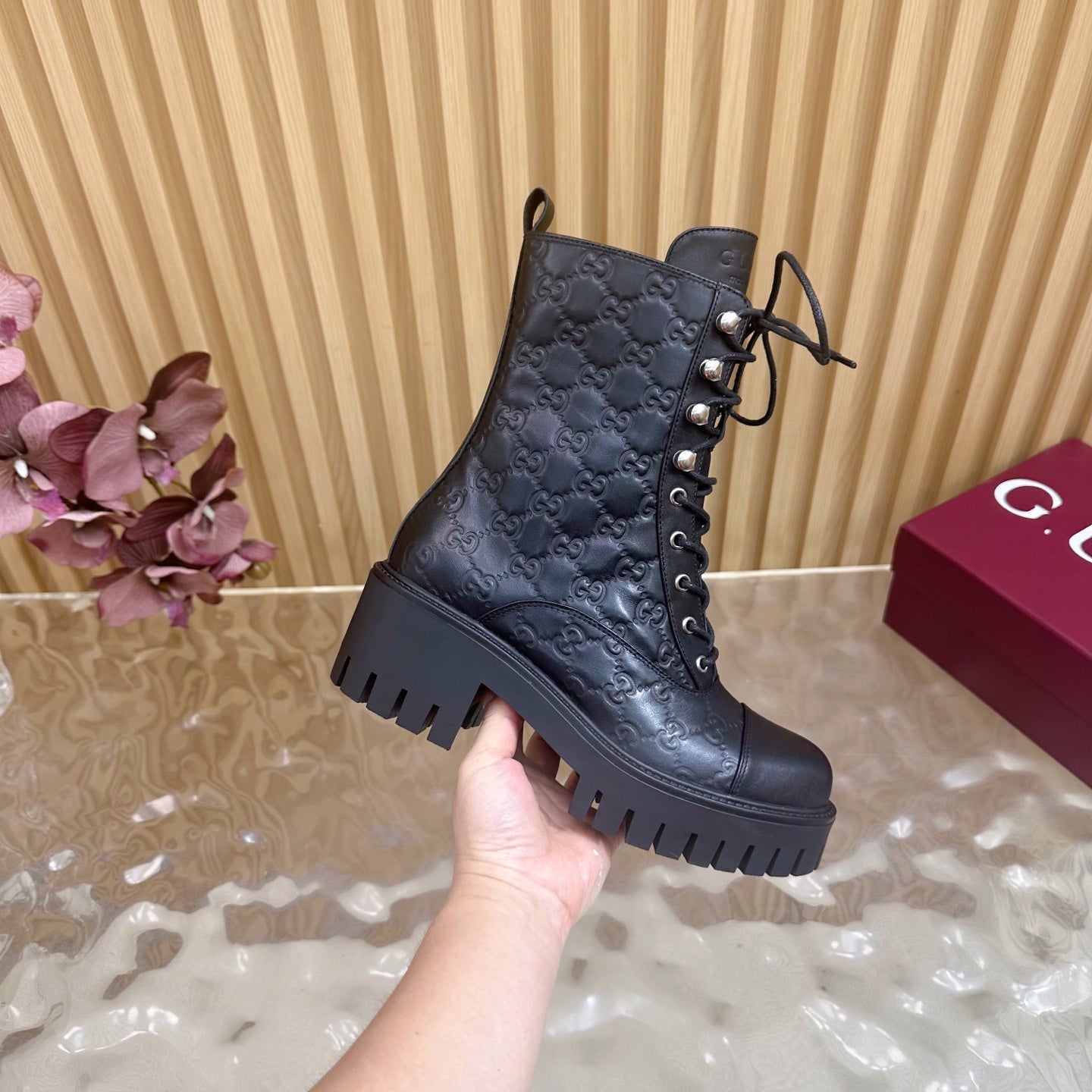 Gucci 2025 Boot Black Embossed Cowhide 498049