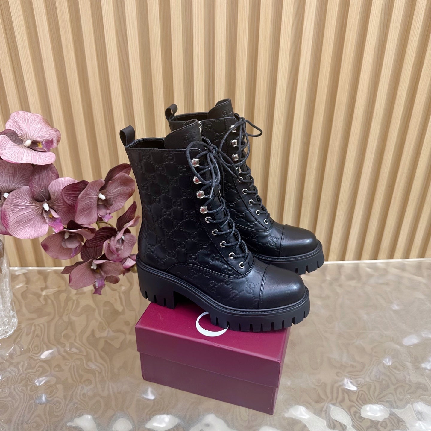 Gucci 2025 Boot Black Embossed Cowhide 498049