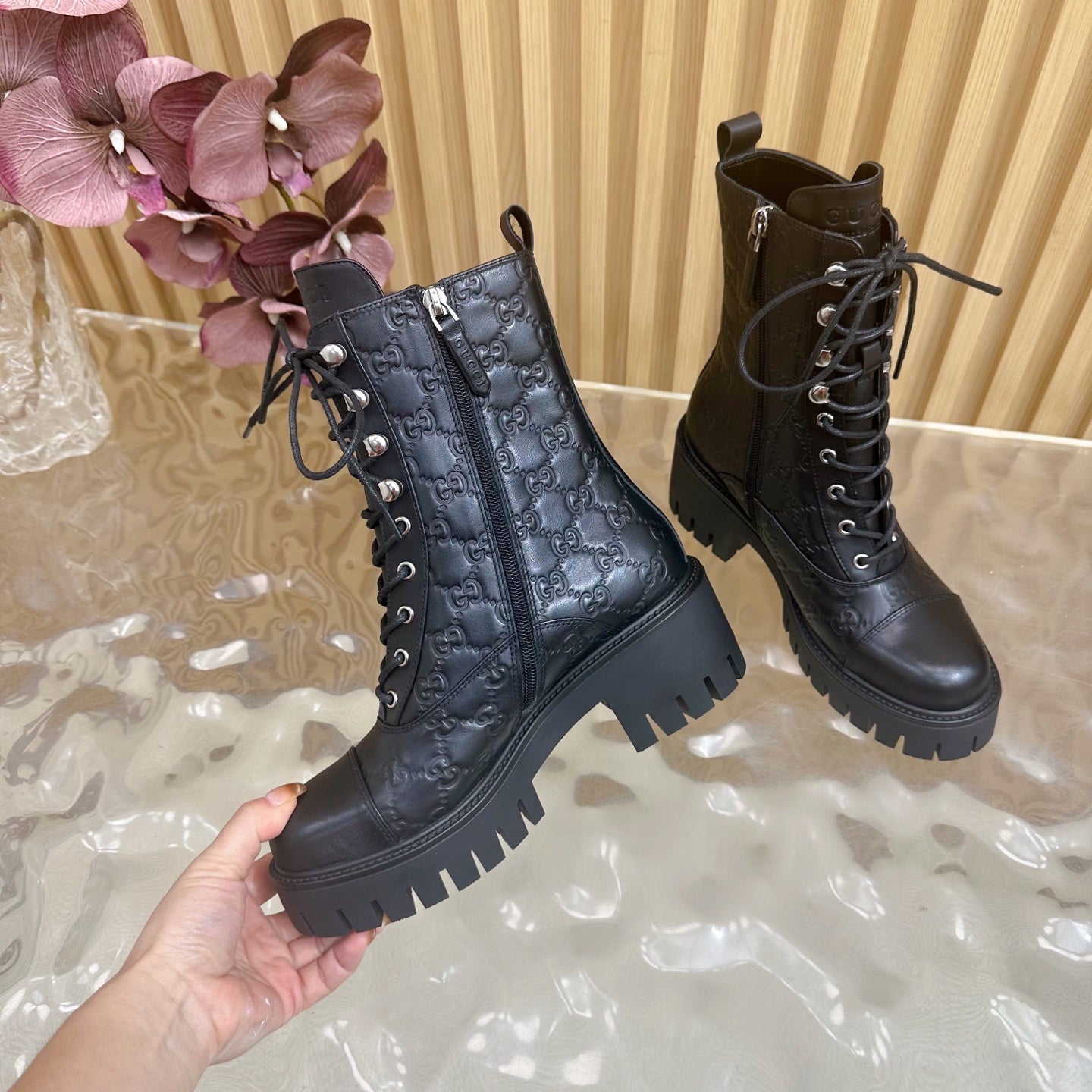 Gucci 2025 Boot Black Embossed Cowhide 498049