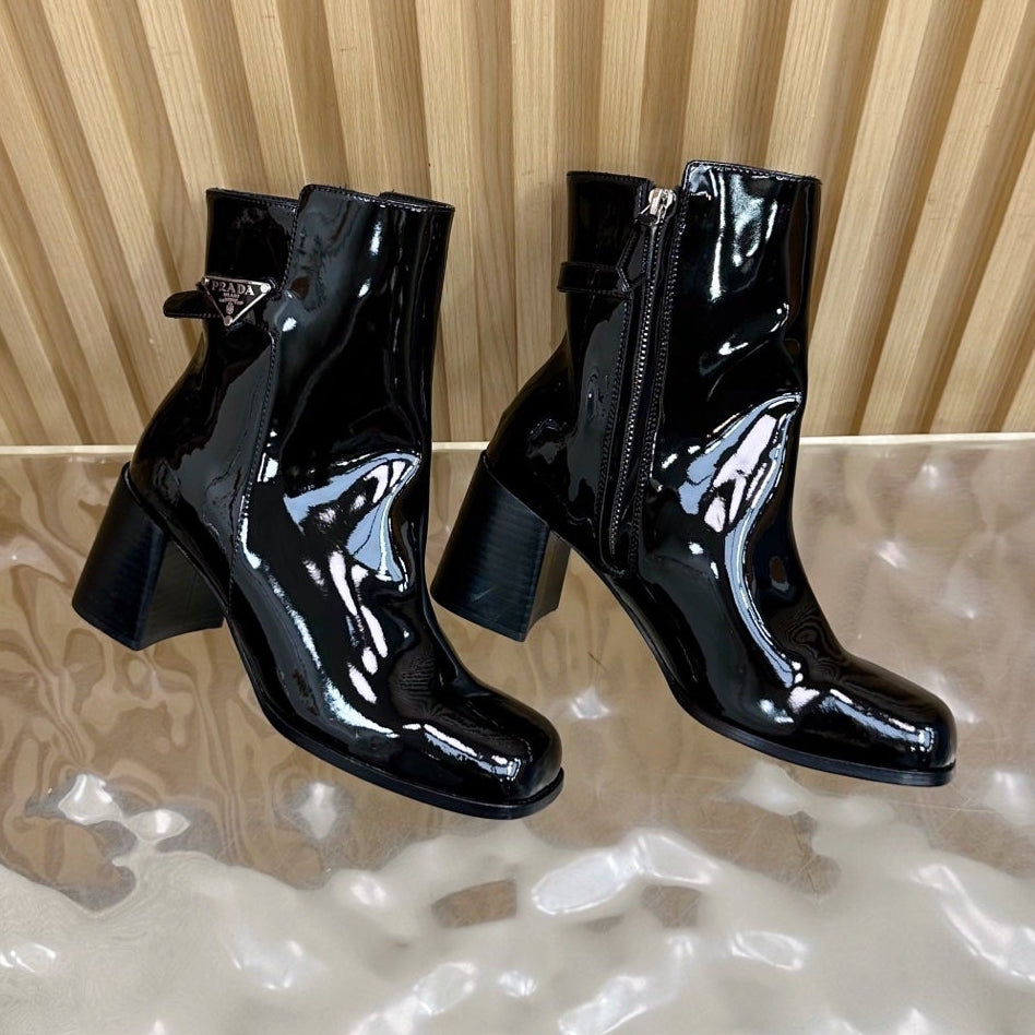 Prada 25 Boot Black Patent Leather 498227