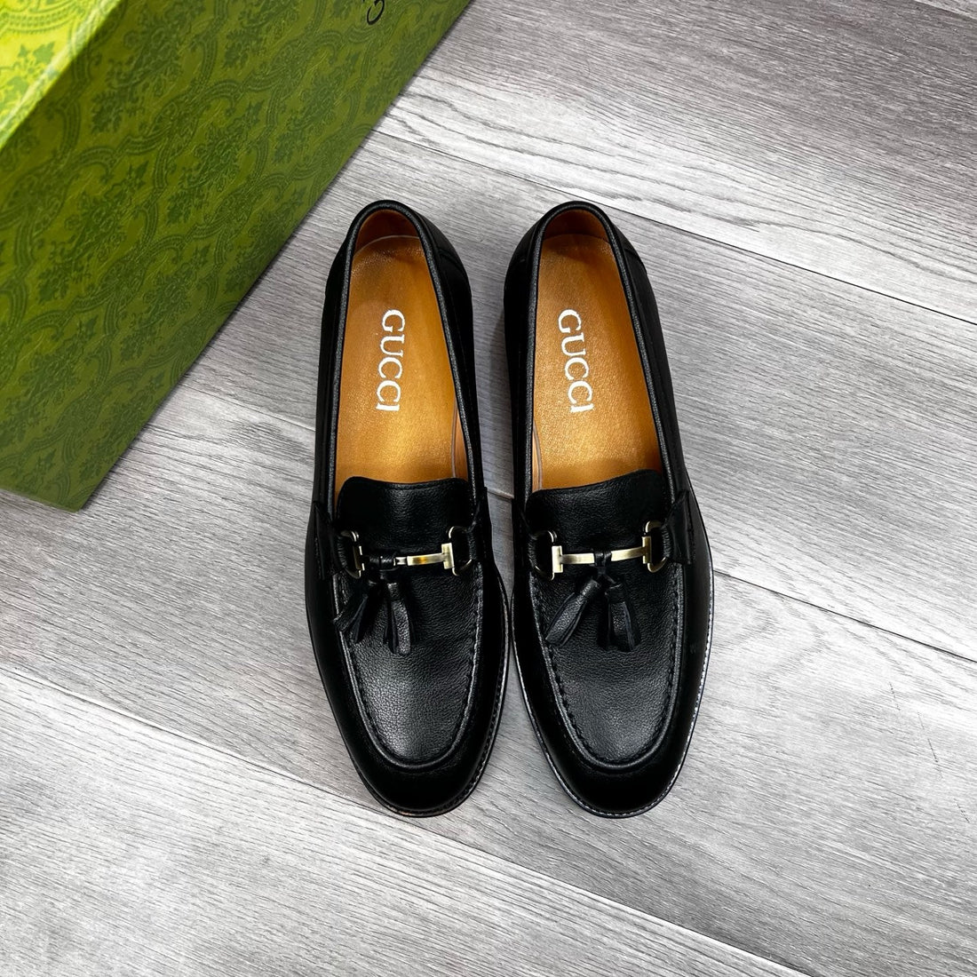 GG Men's Tassel Loafer Black Cowhide 531148