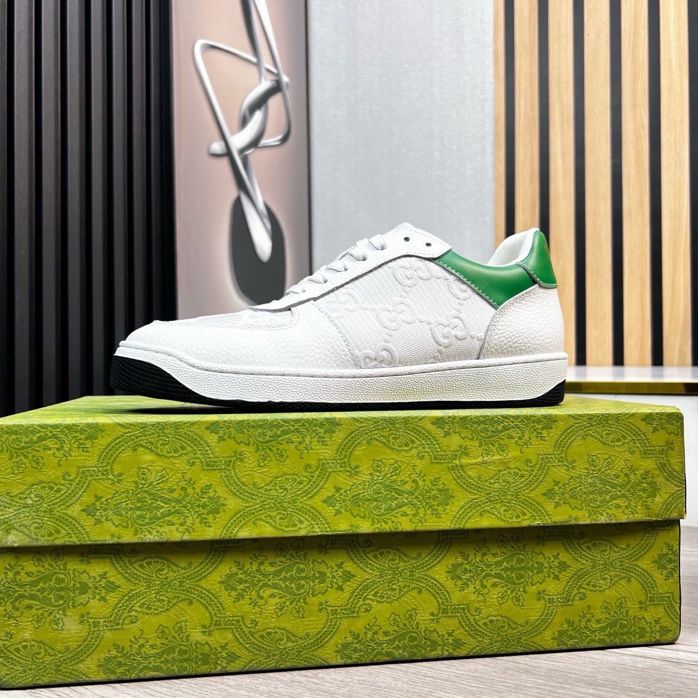 GG Men's Supreme Sneaker White Cowhide 531167