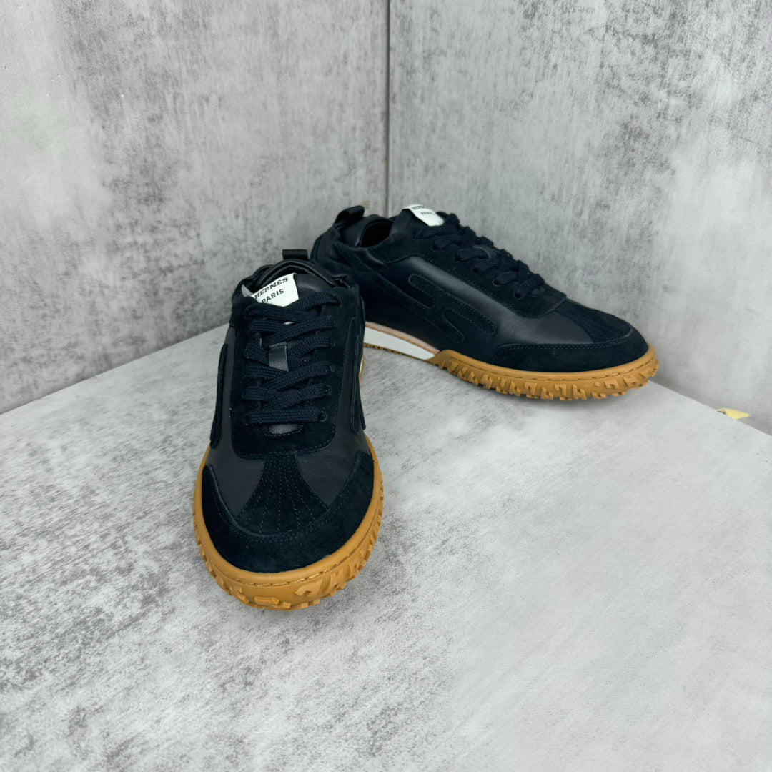 HM Men's Jet Sneaker Black Suede 656859