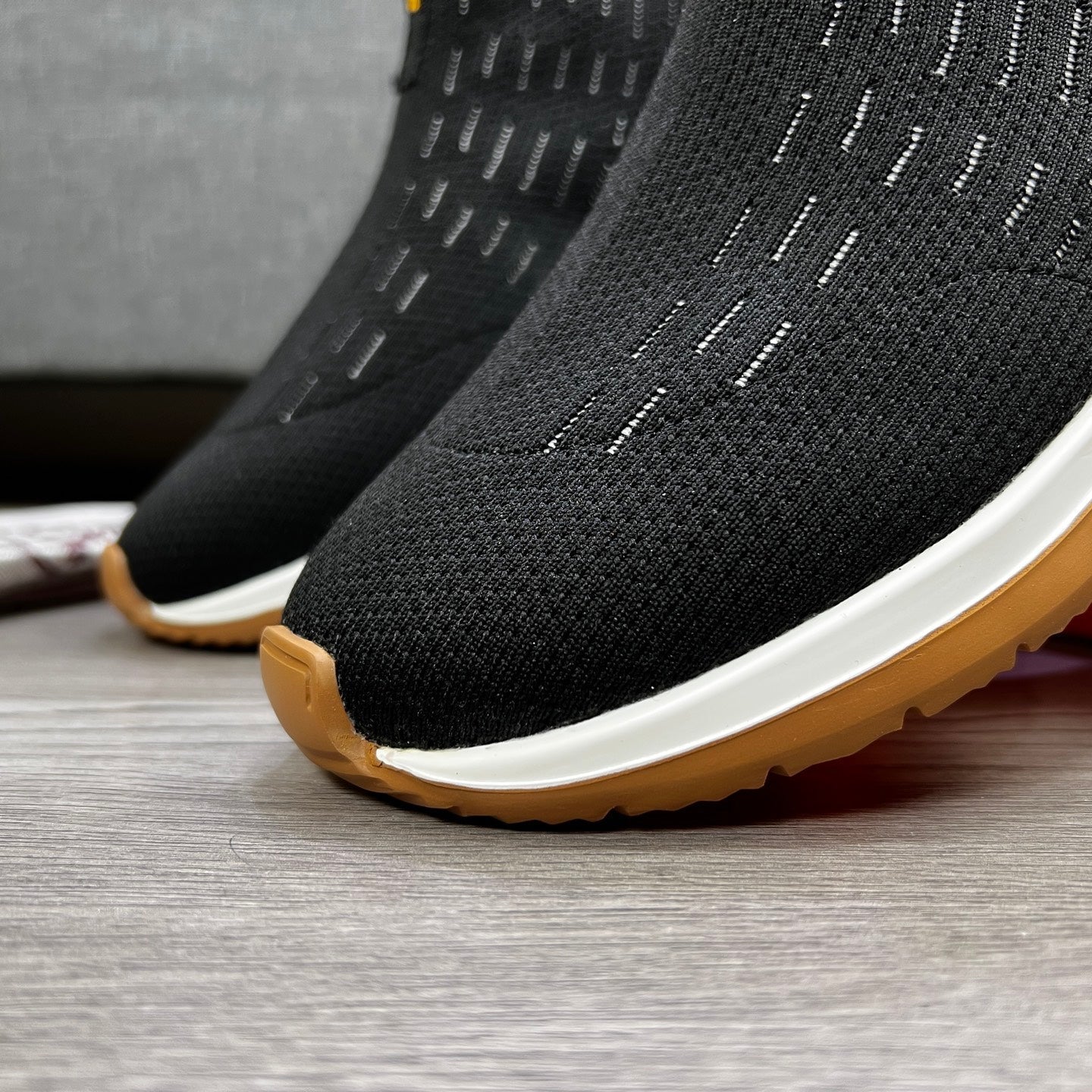 HM Men's Eclair Sneaker Black Flyknit 664795