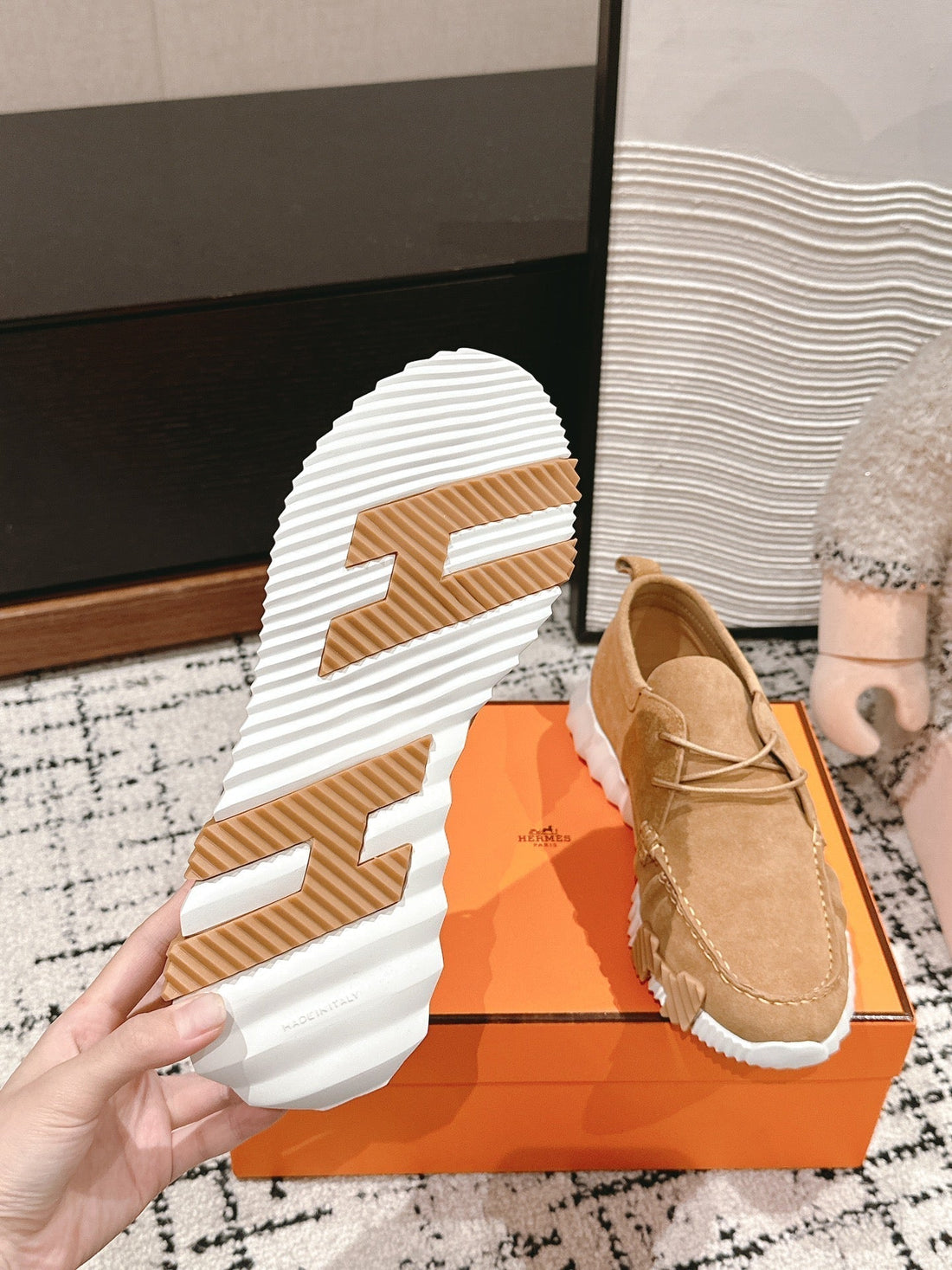 HM Increase Sneaker Dark Beige Suede 965676