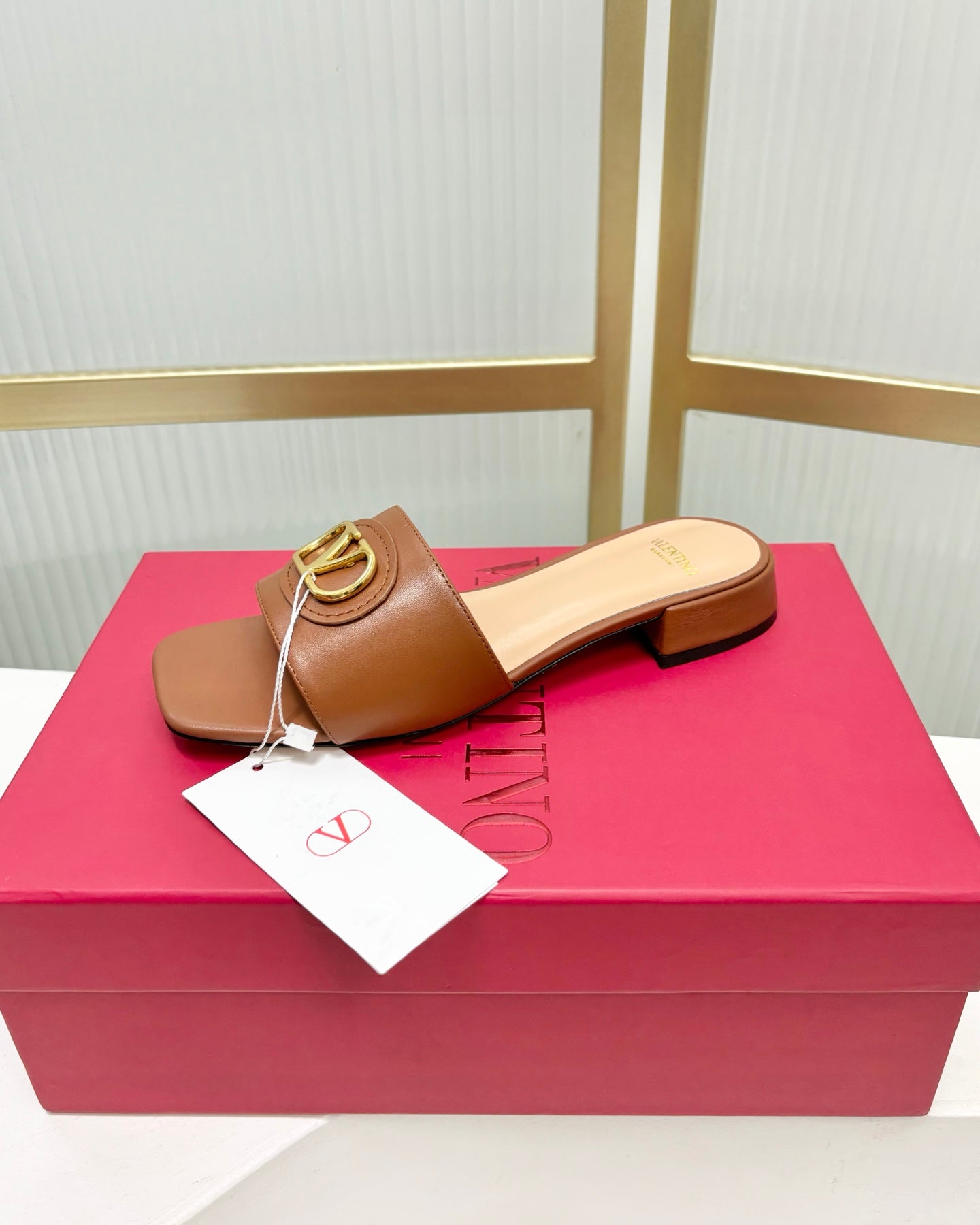 VT 25 Vlogo Slides 2cm Brown Cowhide