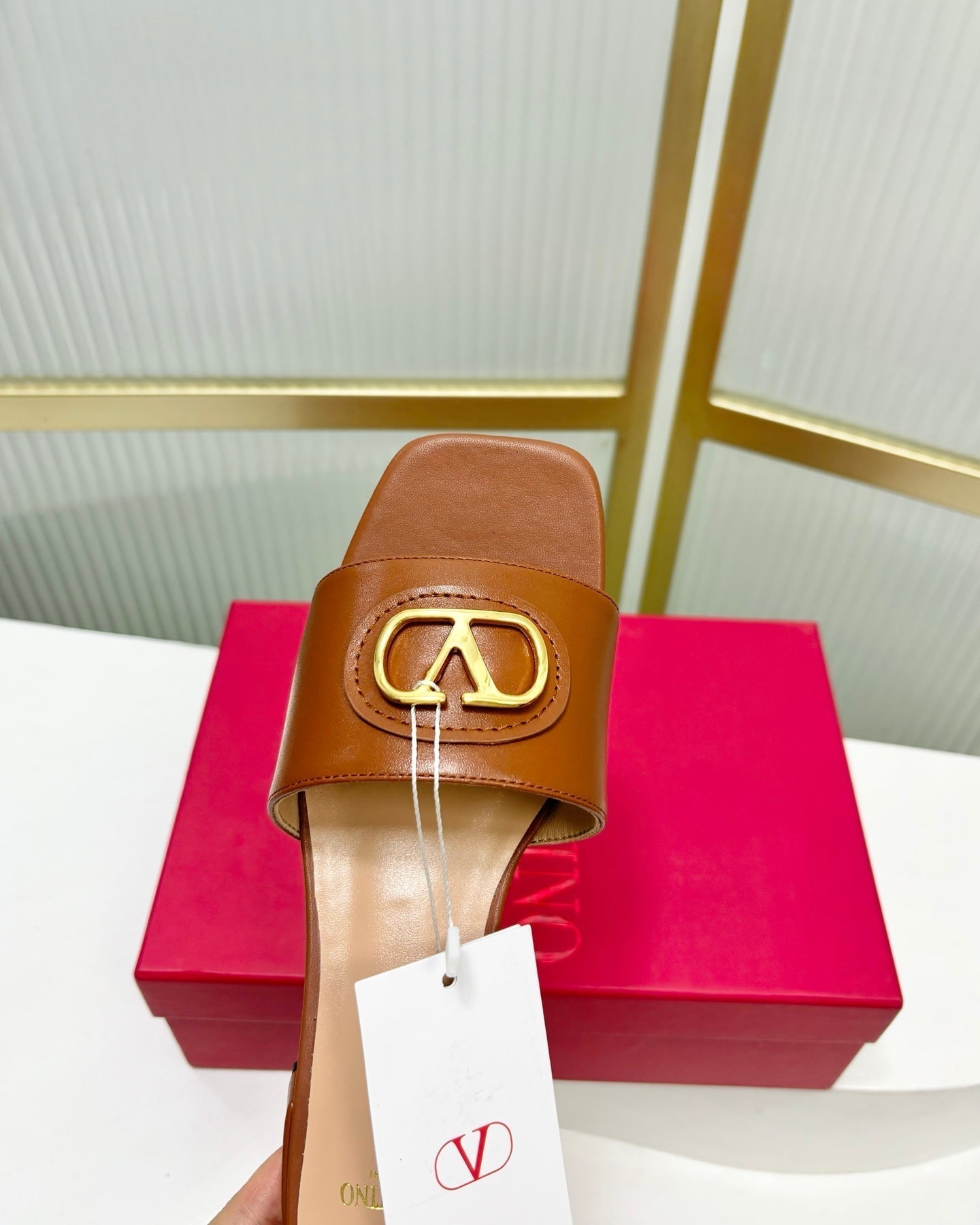 VT 25 Vlogo Slides 2cm Brown Cowhide