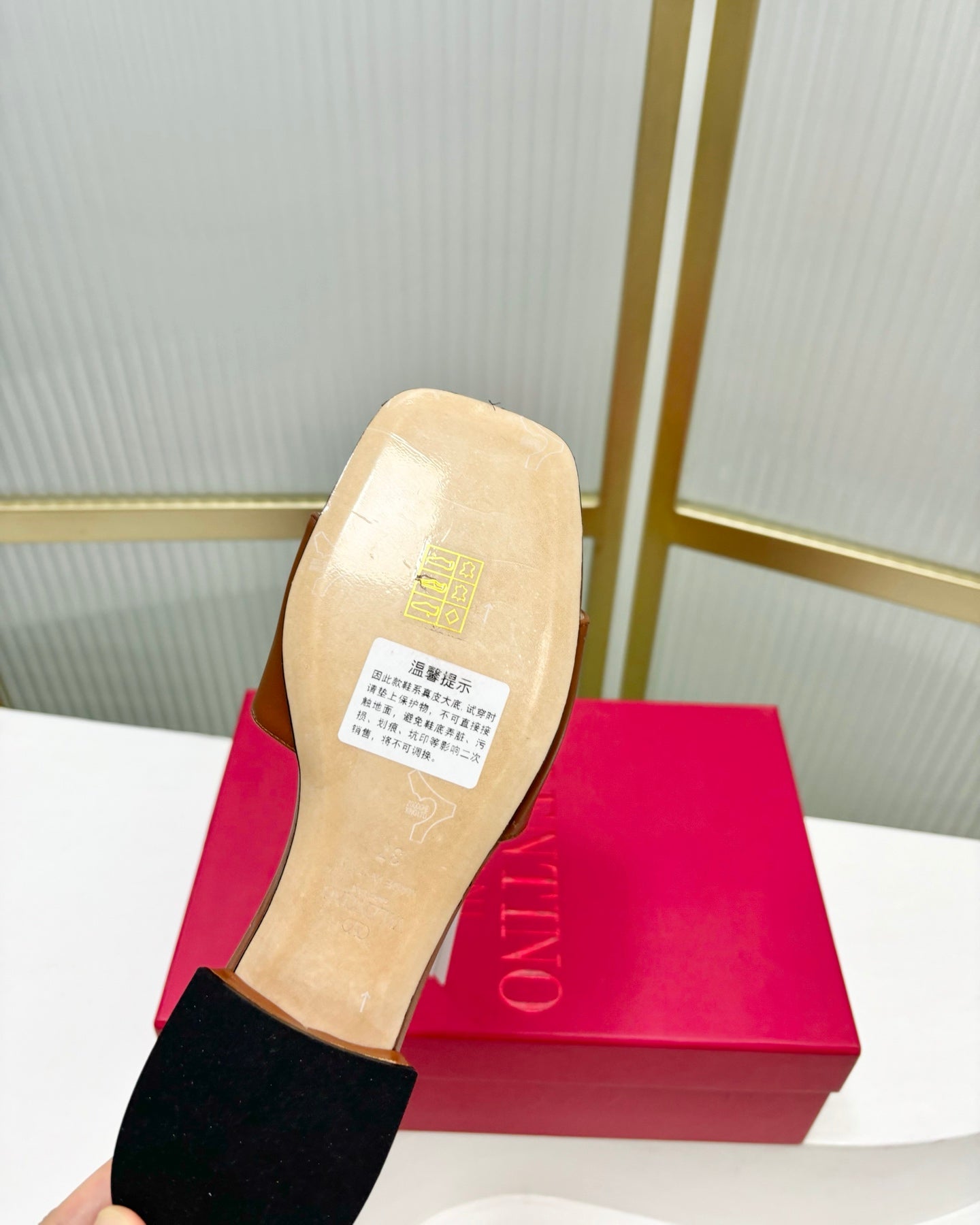 VT 25 Vlogo Slides 2cm Brown Cowhide