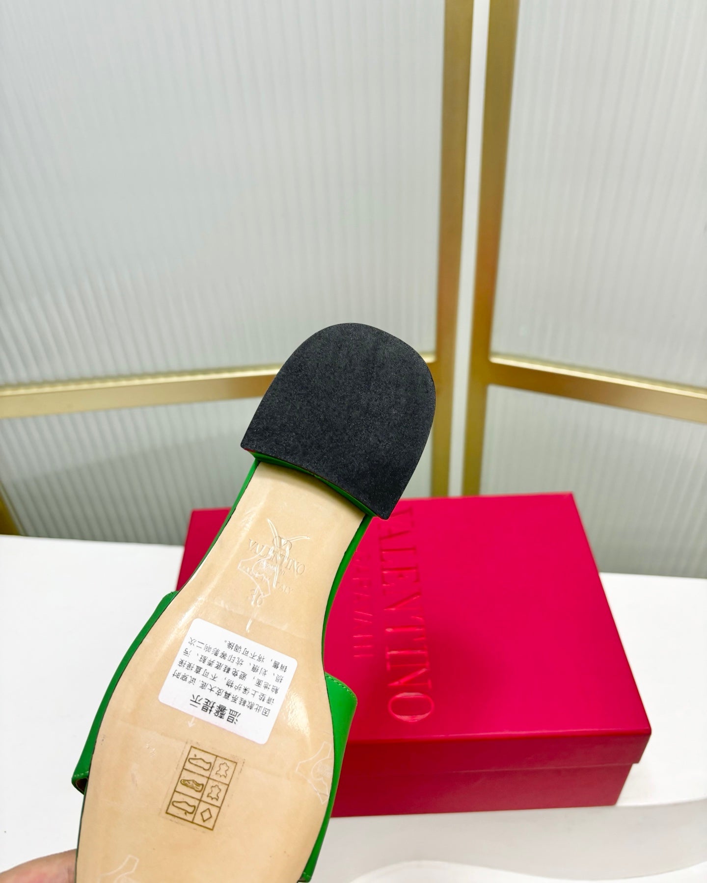 VT 25 Vlogo Slides 2cm Green Cowhide