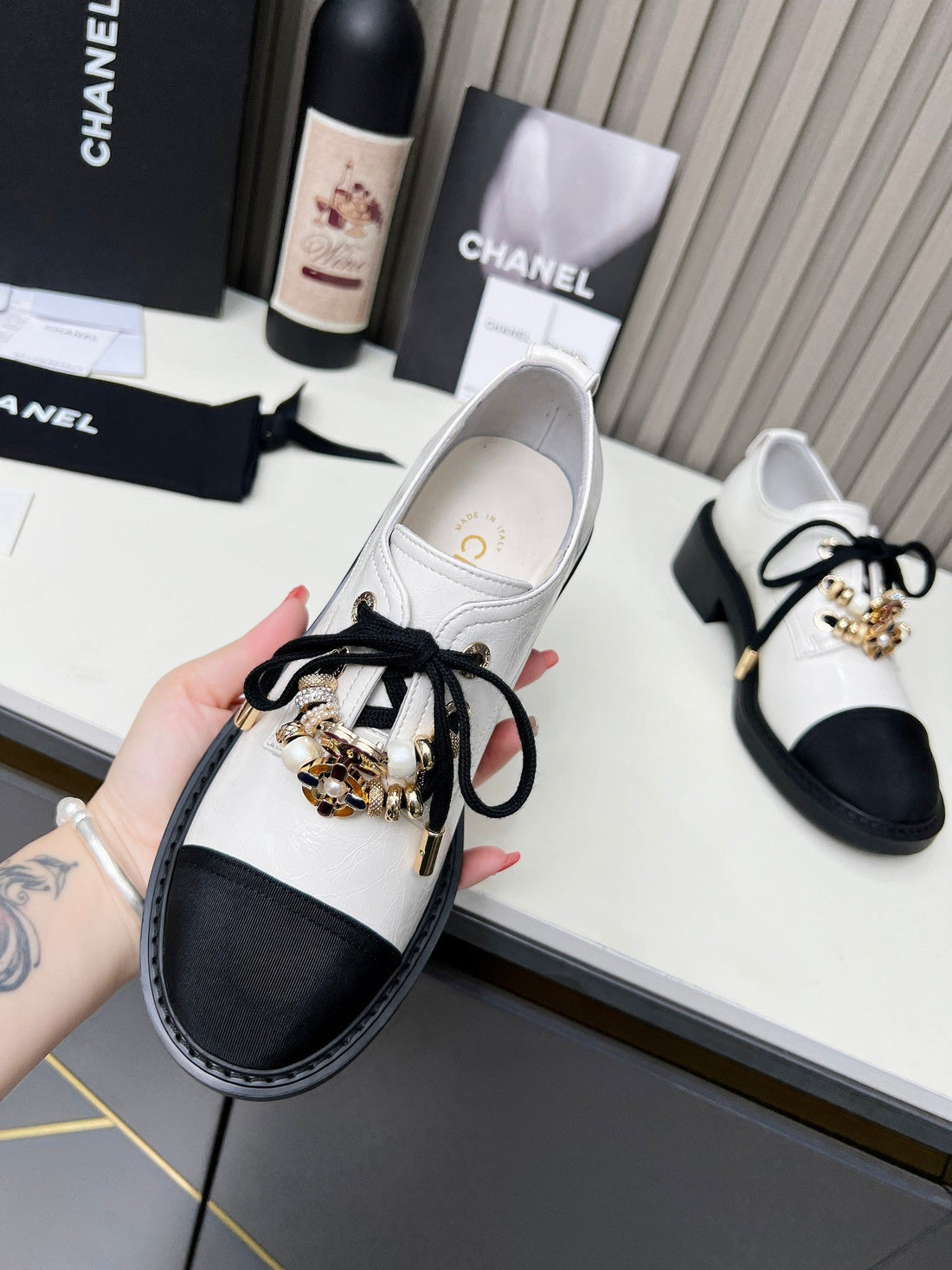 CC Shoe Oxford 50mm In White Black Calfskin And Lycra Fabric 944546