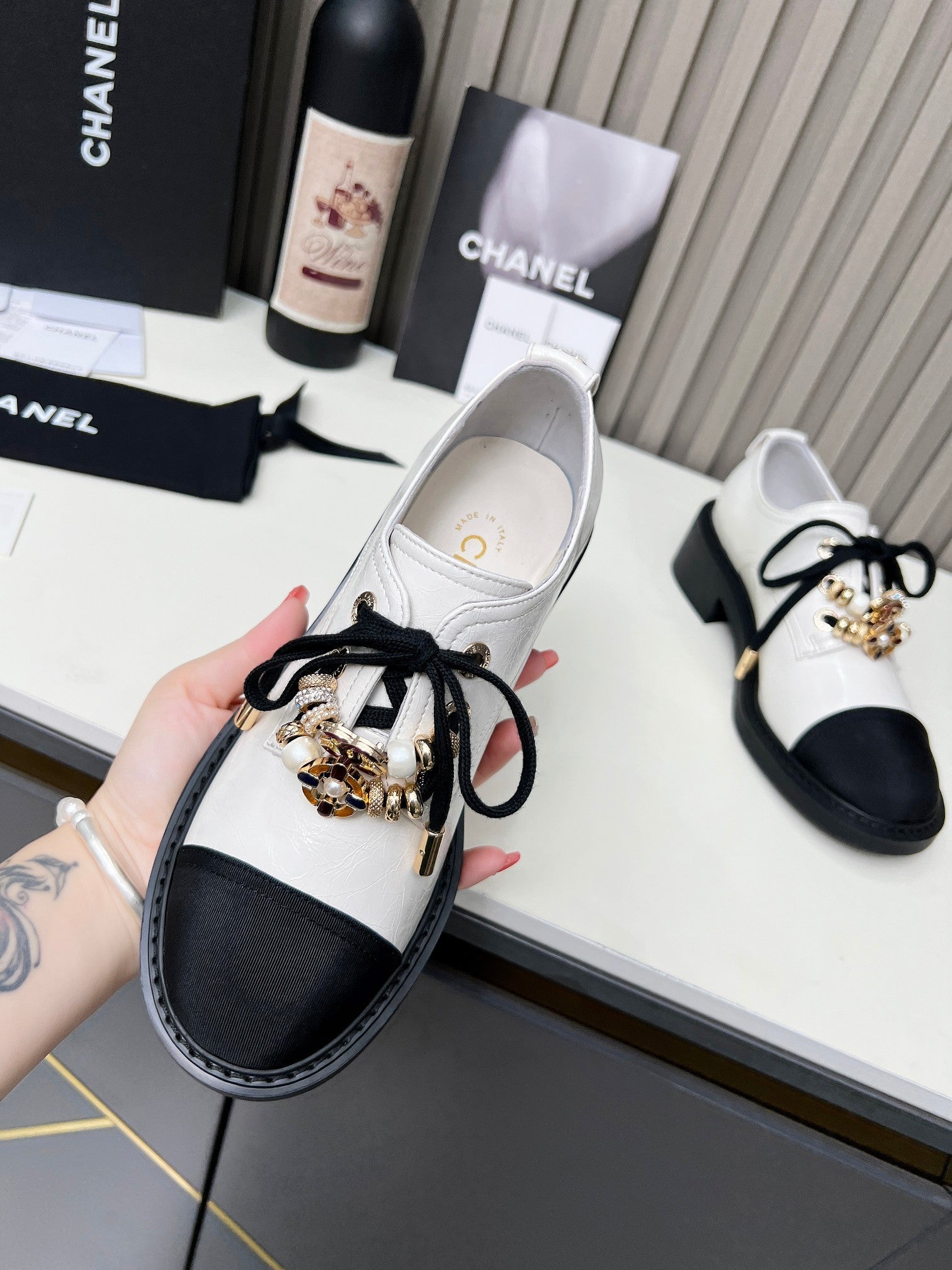 CC Shoe Oxford 50mm In White Black Calfskin And Lycra Fabric 944546