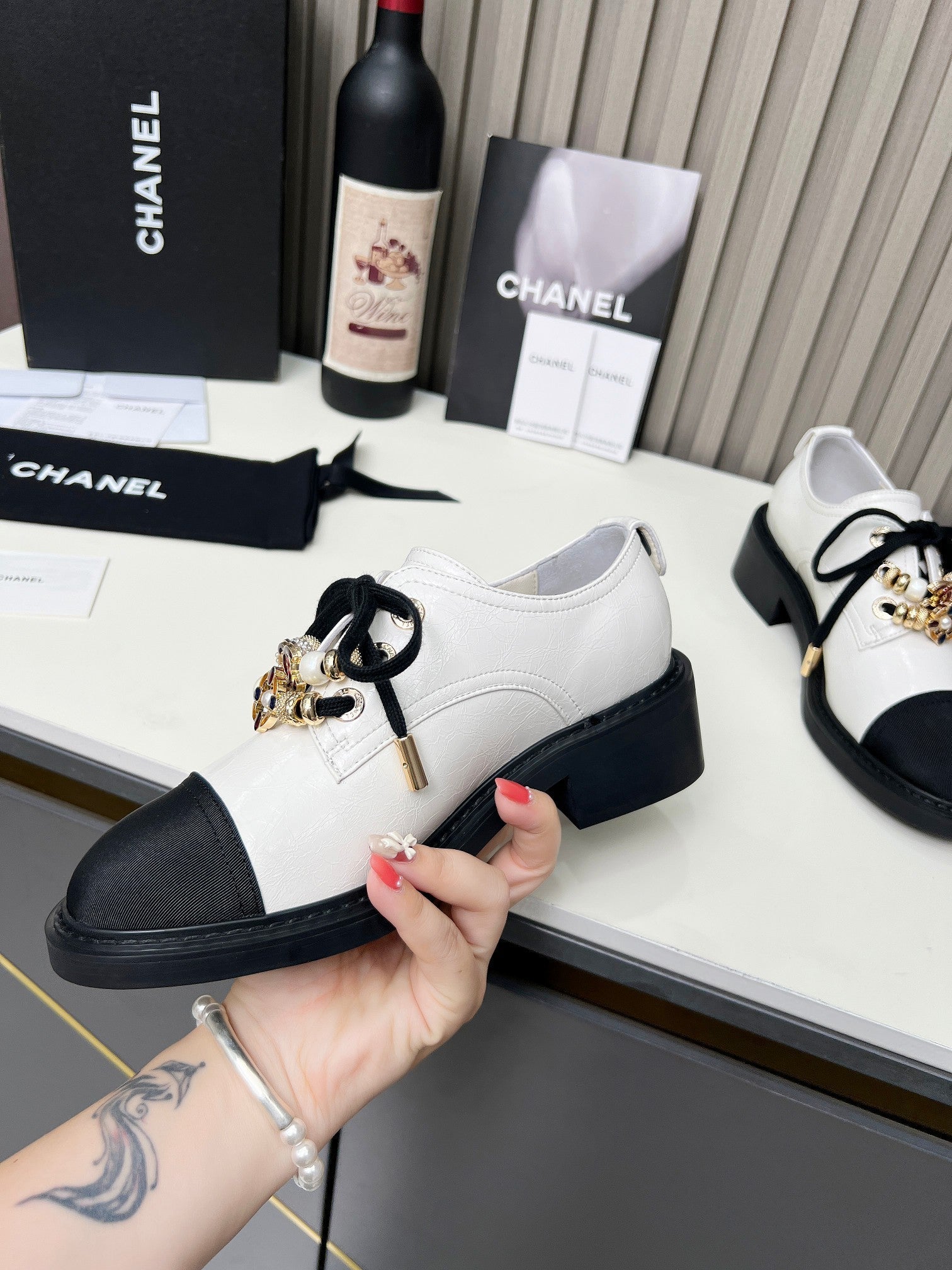 CC Shoe Oxford 50mm In White Black Calfskin And Lycra Fabric 944546