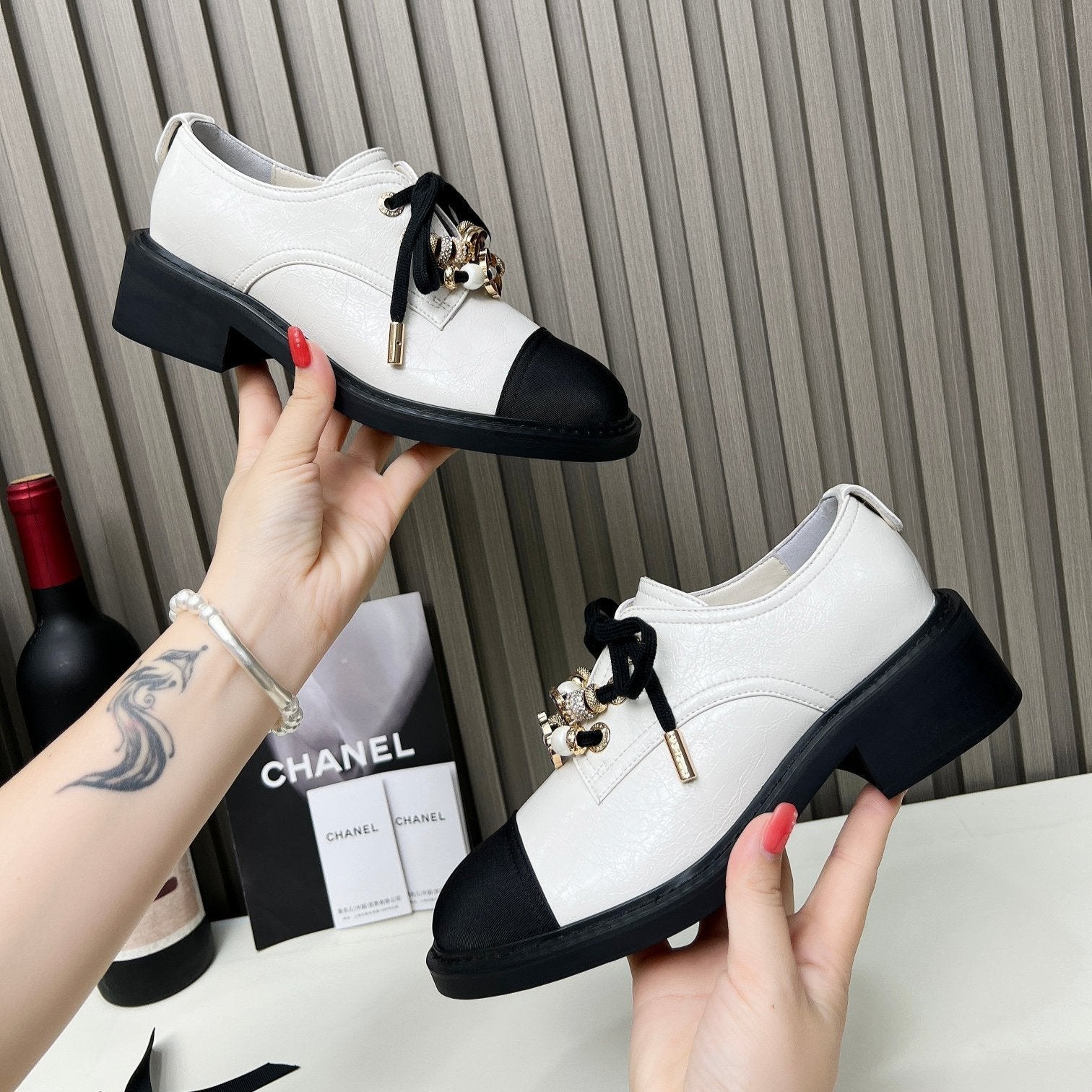 CC Shoe Oxford 50mm In White Black Calfskin And Lycra Fabric 944546