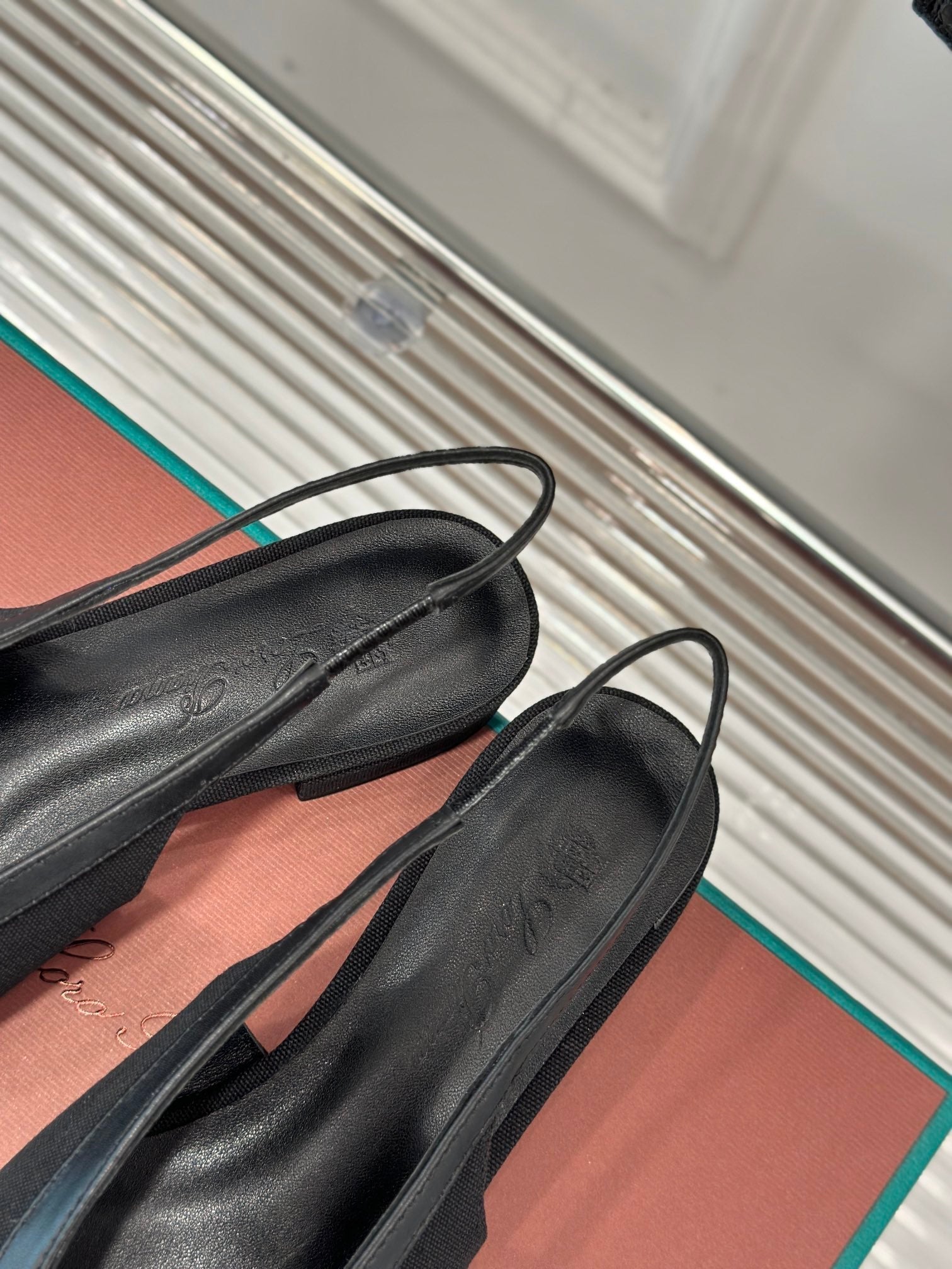 LP Rebecca Slingbacks In Black Lambskin 989412