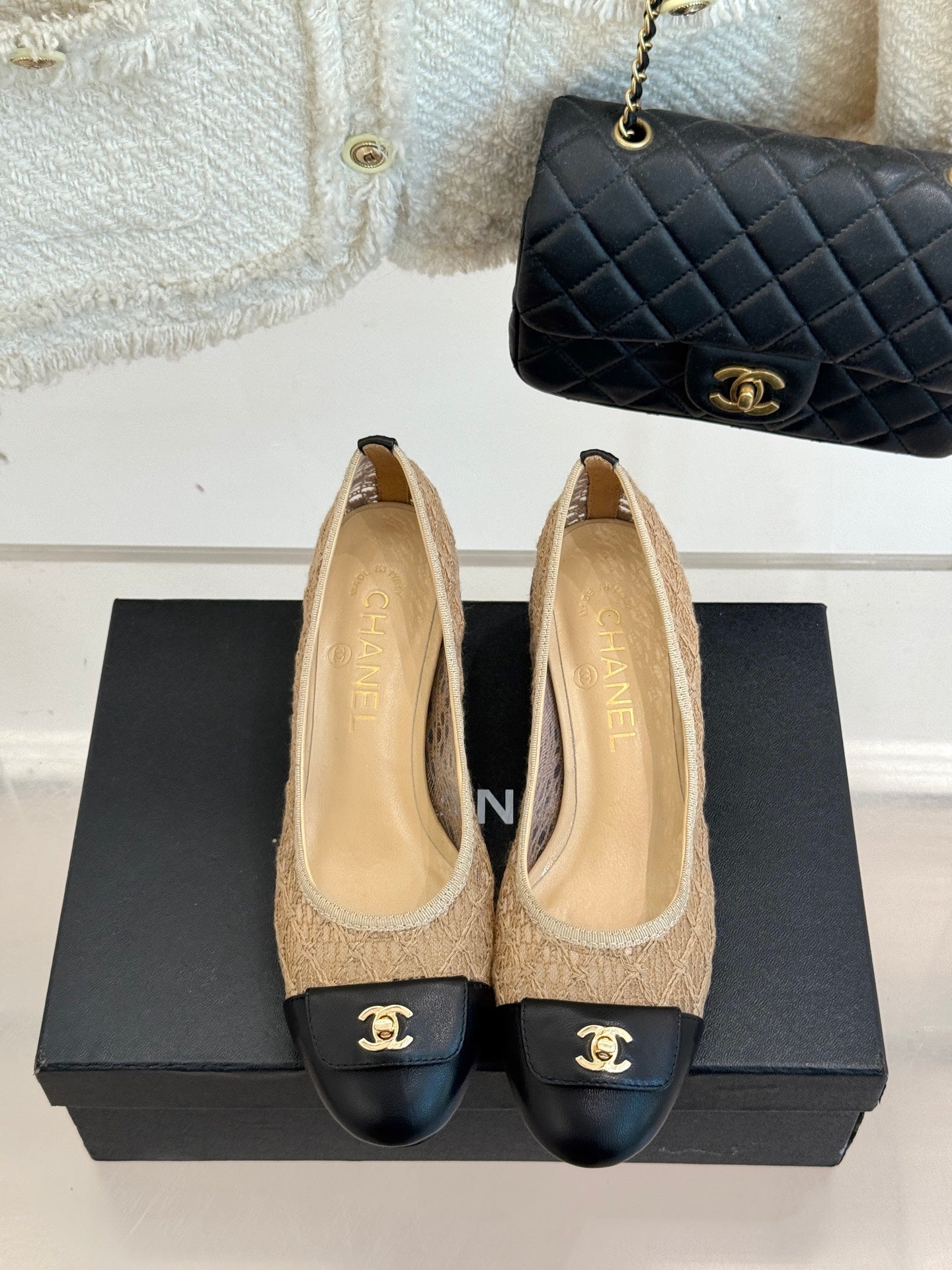 Chanel 25 Ballet Flat  50mm  Beige Black Woven Lambskin 473050
