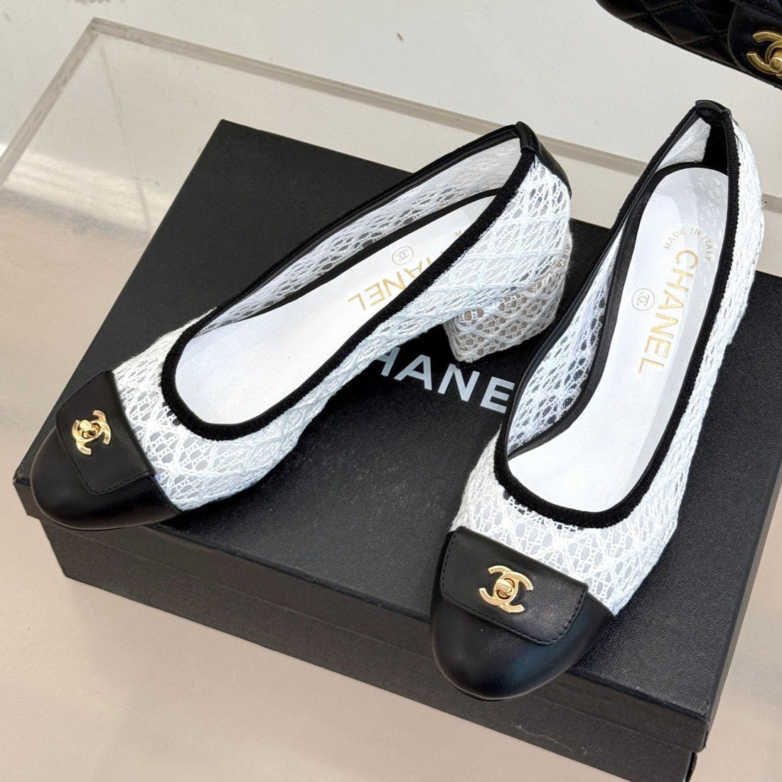 Chanel 25 Ballet Flat 50mm White Black Woven Lambskin 473053