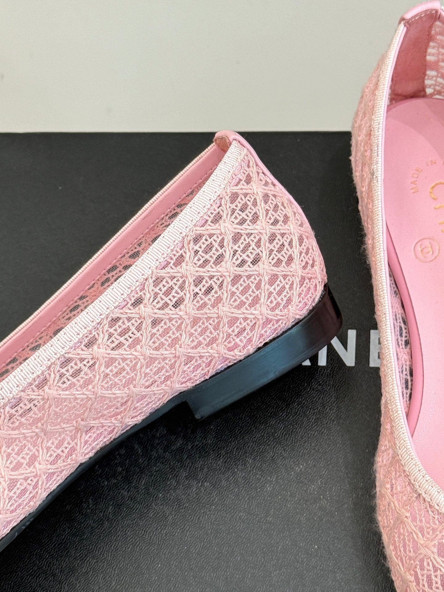 Chanel 25 Ballet Flat Pink Black Woven Lambskin 473054