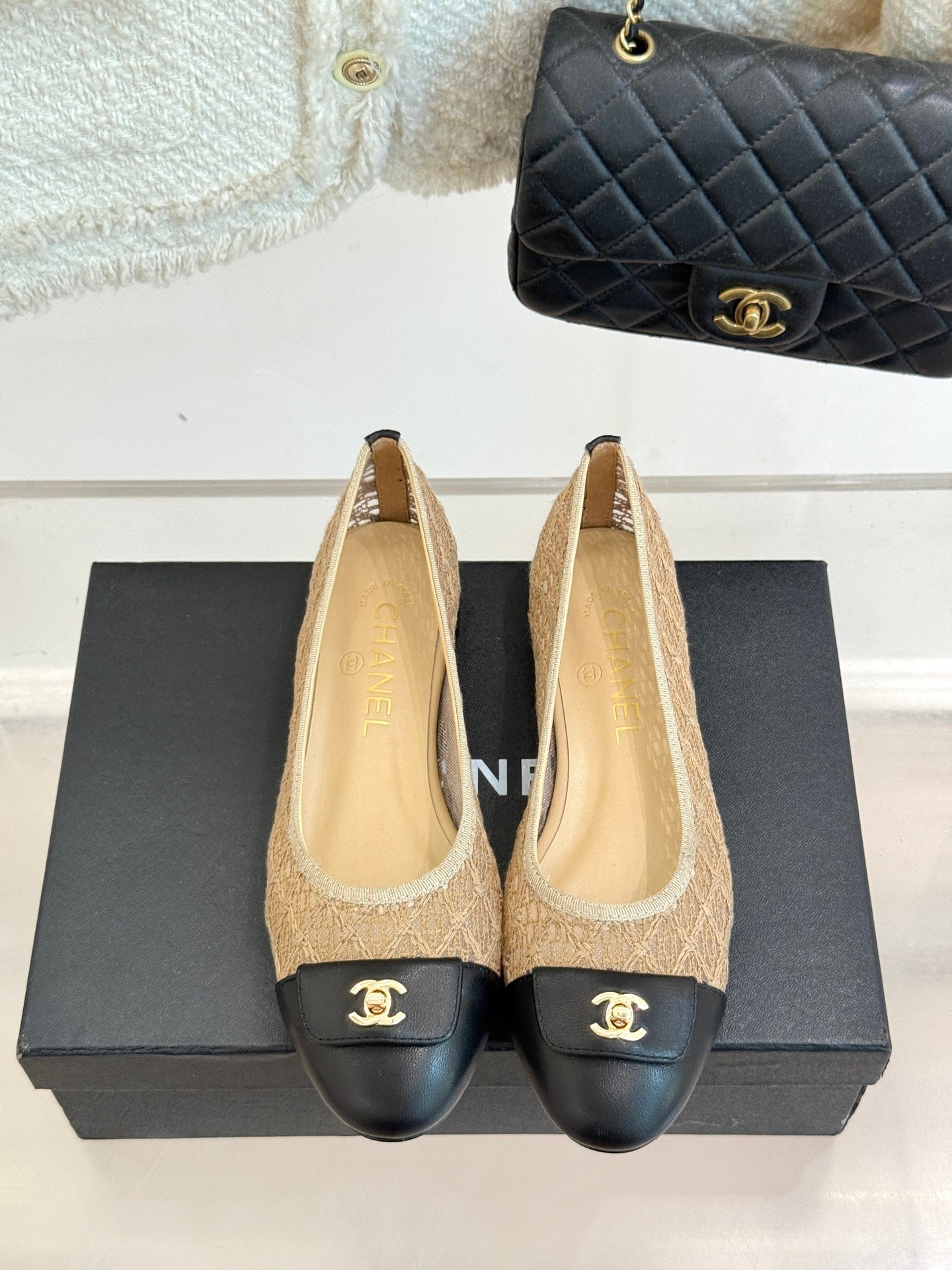 Chanel 25 Ballet Flat Beige Black Woven Lambskin 473056