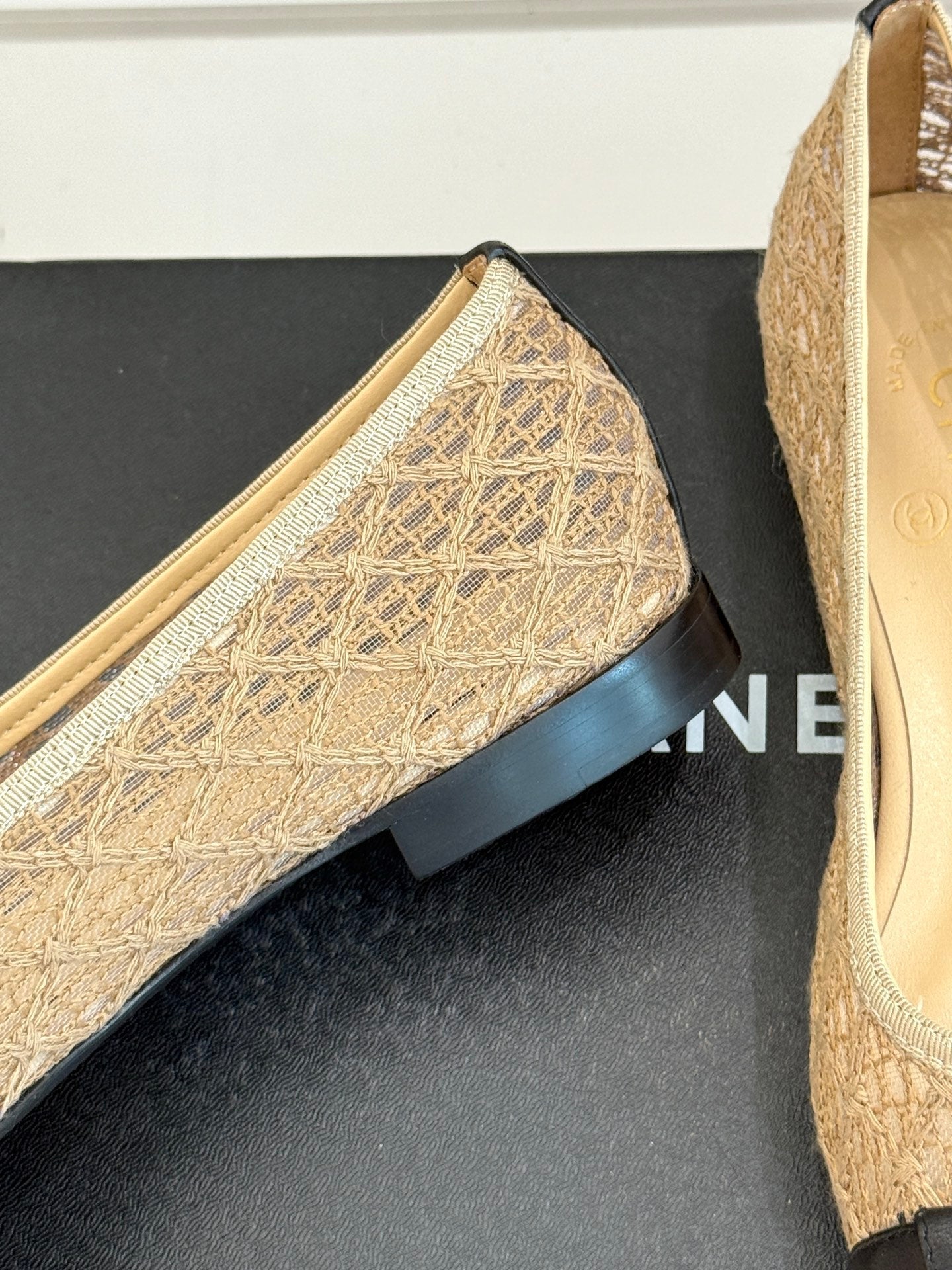 Chanel 25 Ballet Flat Beige Black Woven Lambskin 473056