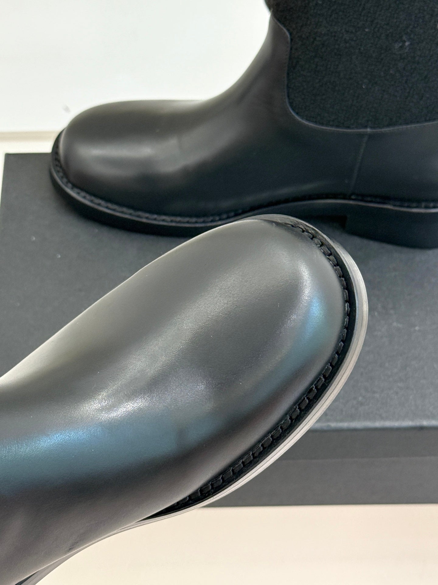 Chanel 25 Four-Leaf Clover Pearls Double C Boots Black Woven Sheepskin 465405