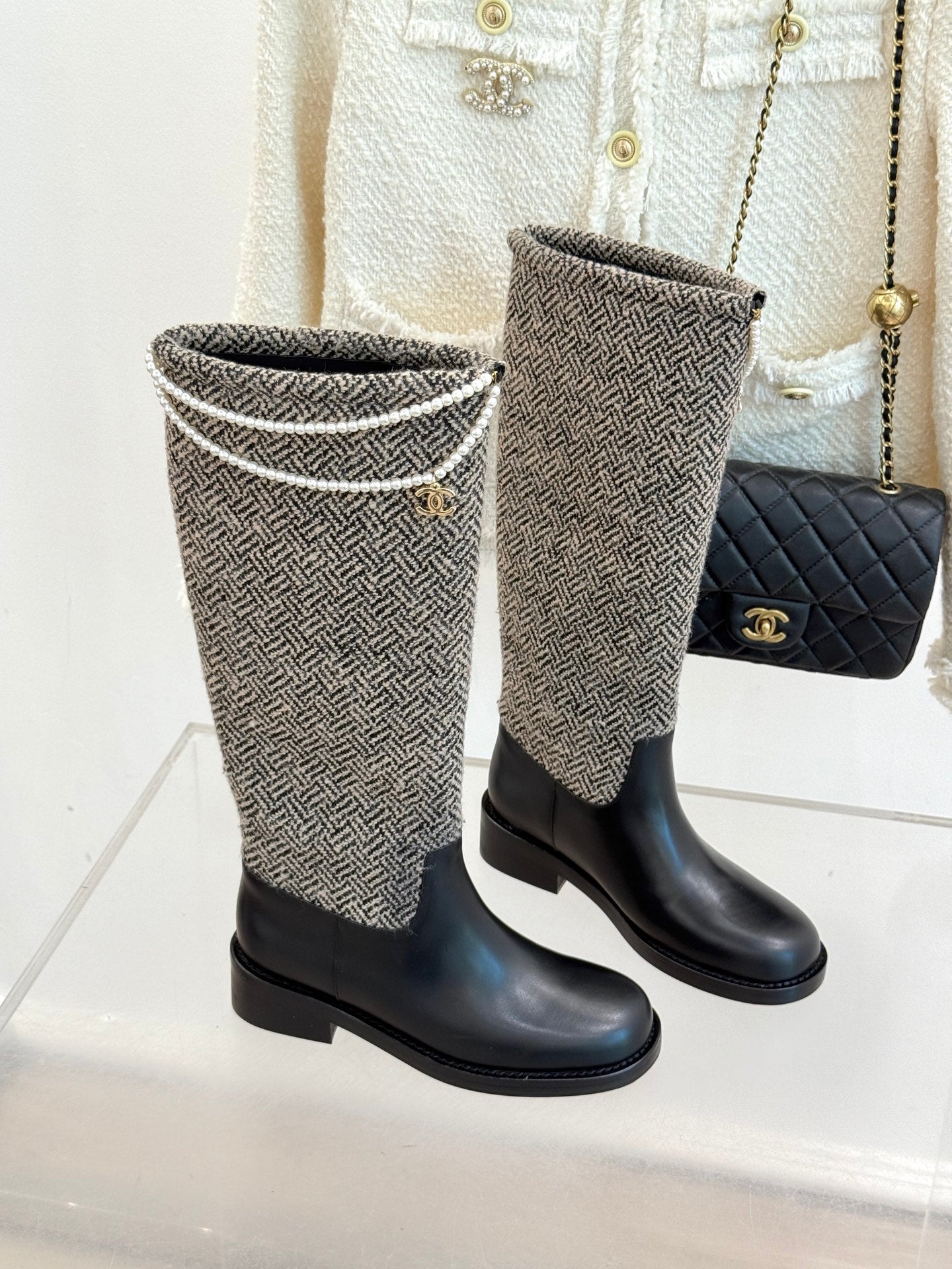 Chanel 25 Four-Leaf Clover Pearls Double C Long Boots Black Grey Woven Sheepskin 465406