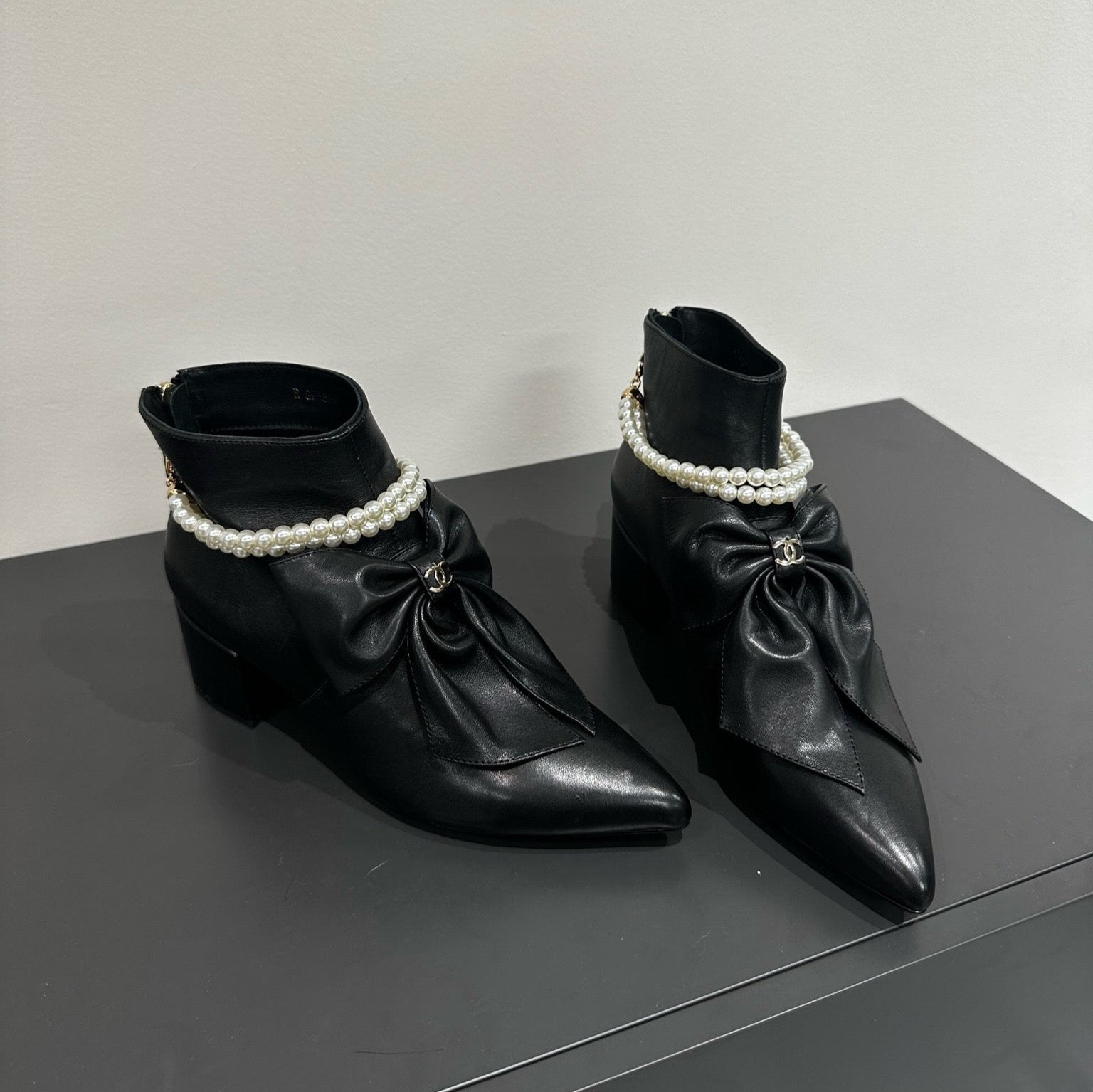 CC Ankle Boots Black Bow Tie Cowhide