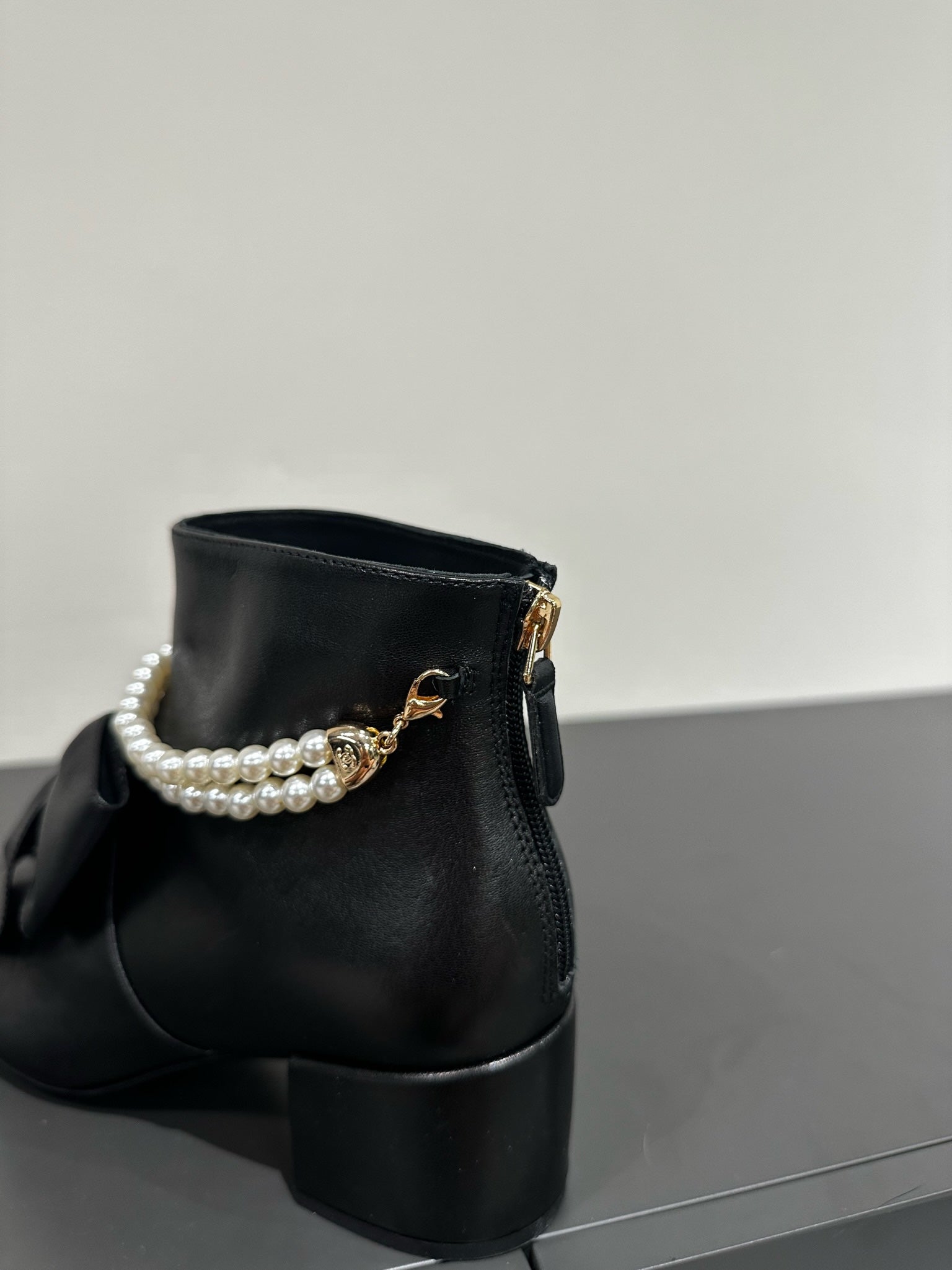 CC Ankle Boots Black Bow Tie Cowhide