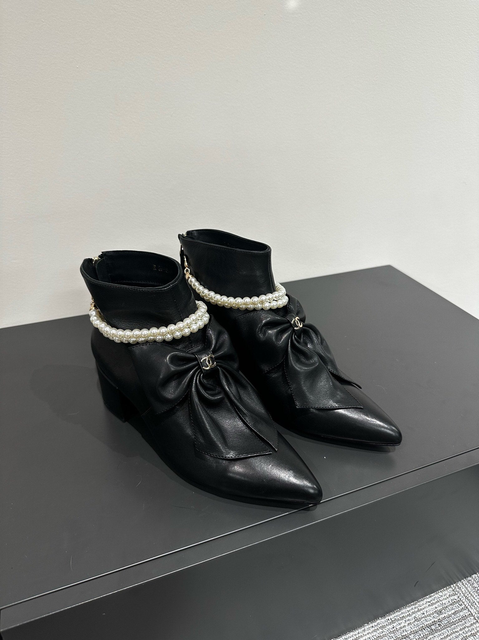 CC Ankle Boots Black Bow Tie Cowhide