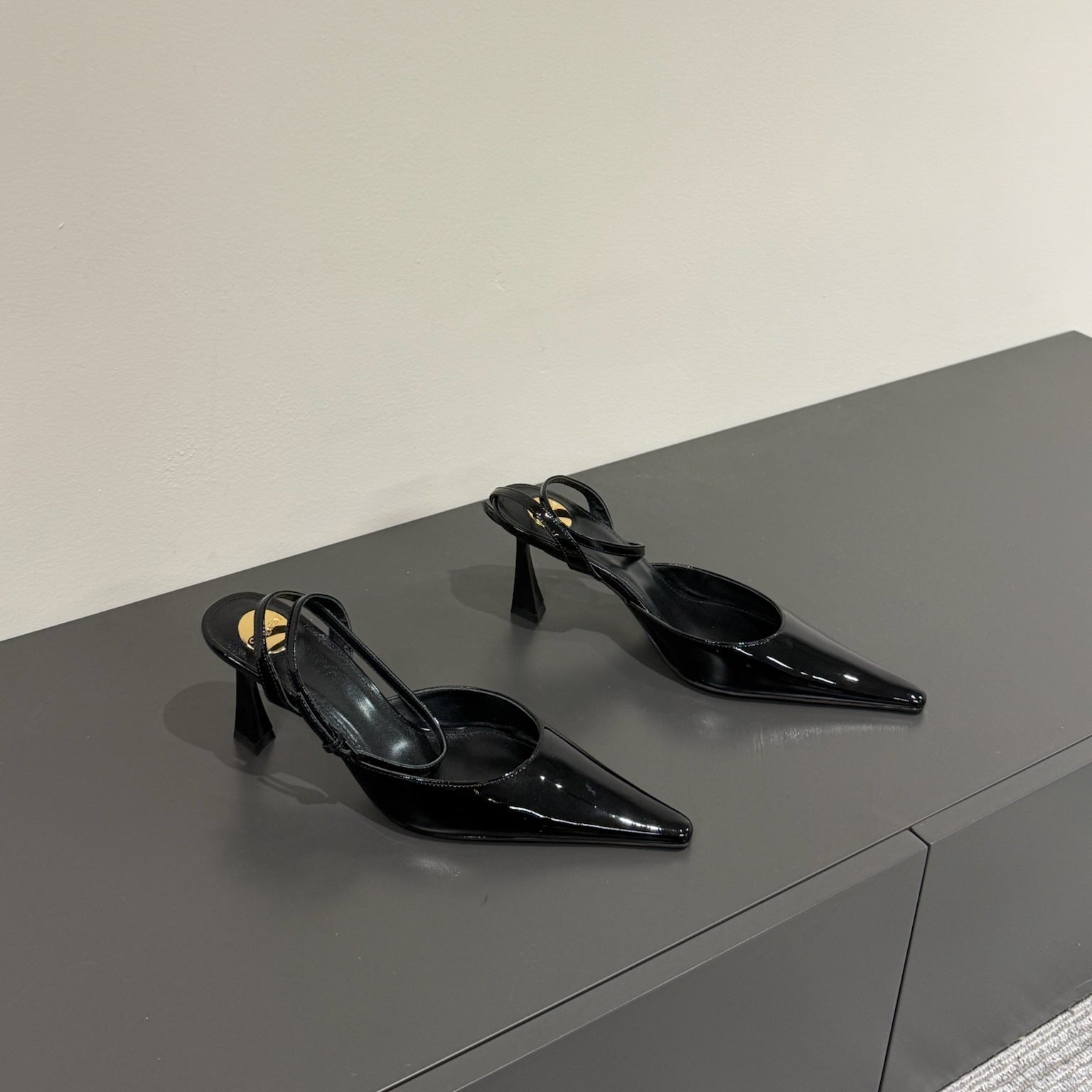 AIMÃ‰E SLINGBACK PUMPS IN BLACK GLOSSY LAMBSKIN