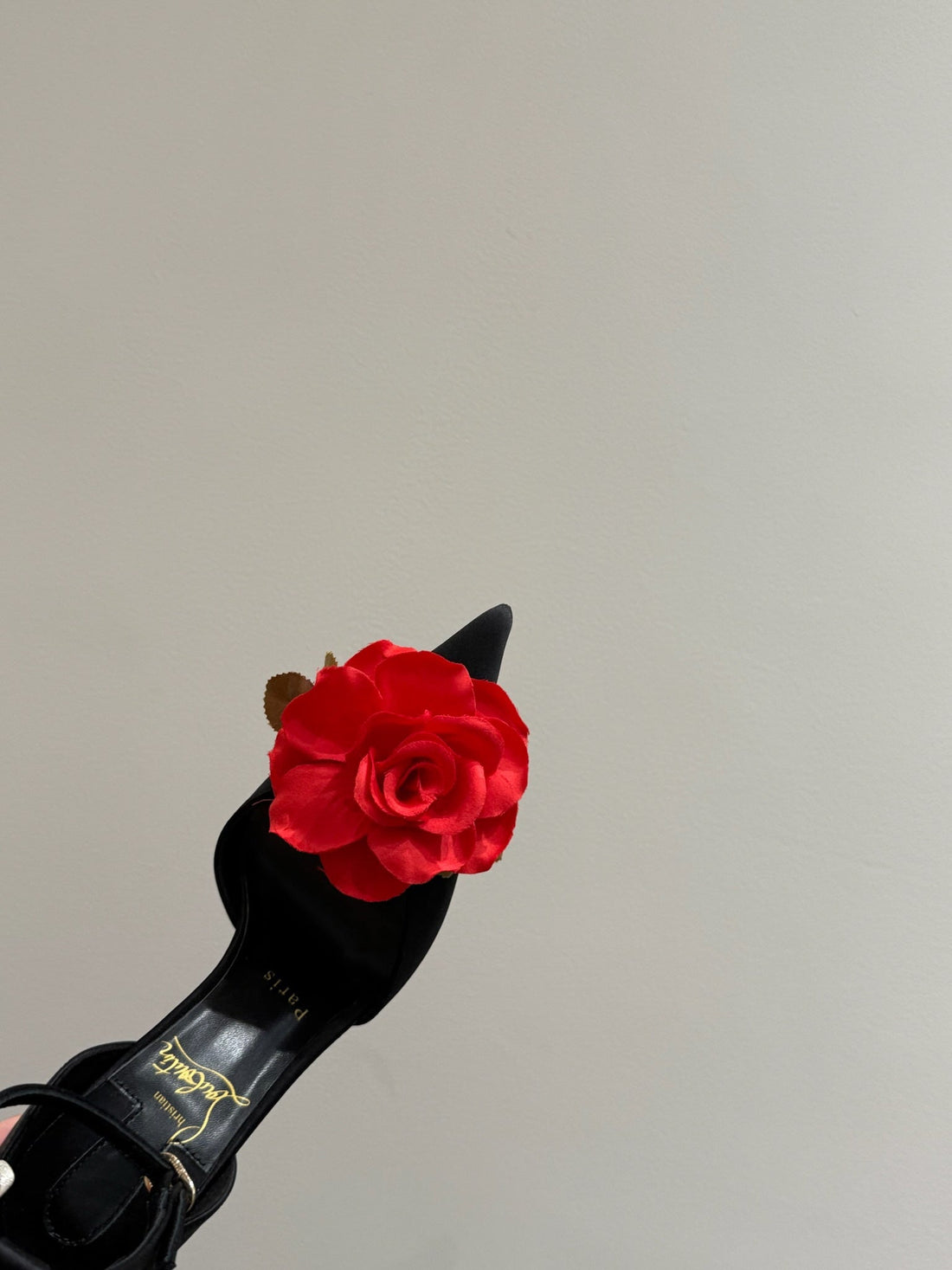 CC 25 Flower Rose Pumps Black Silk 337164