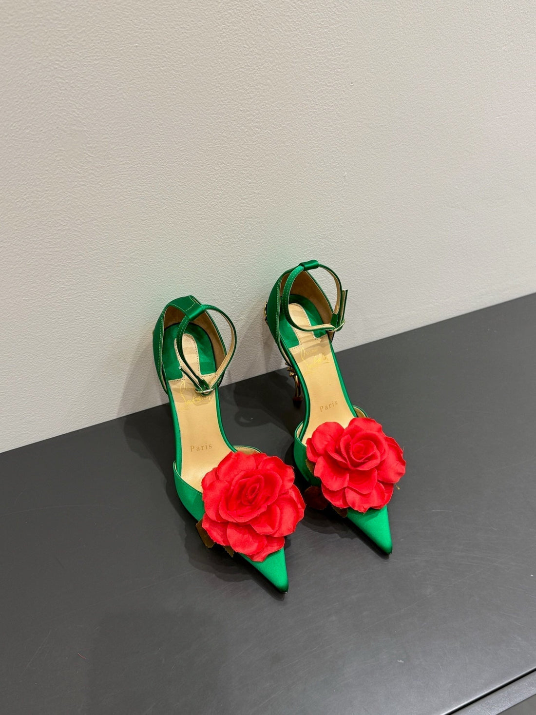 CC 25 Flower Rose Pumps Green Silk 337165