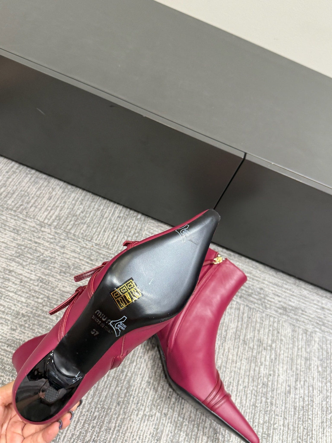 Miu 40 short boots deep magenta or berry cowhide 417983