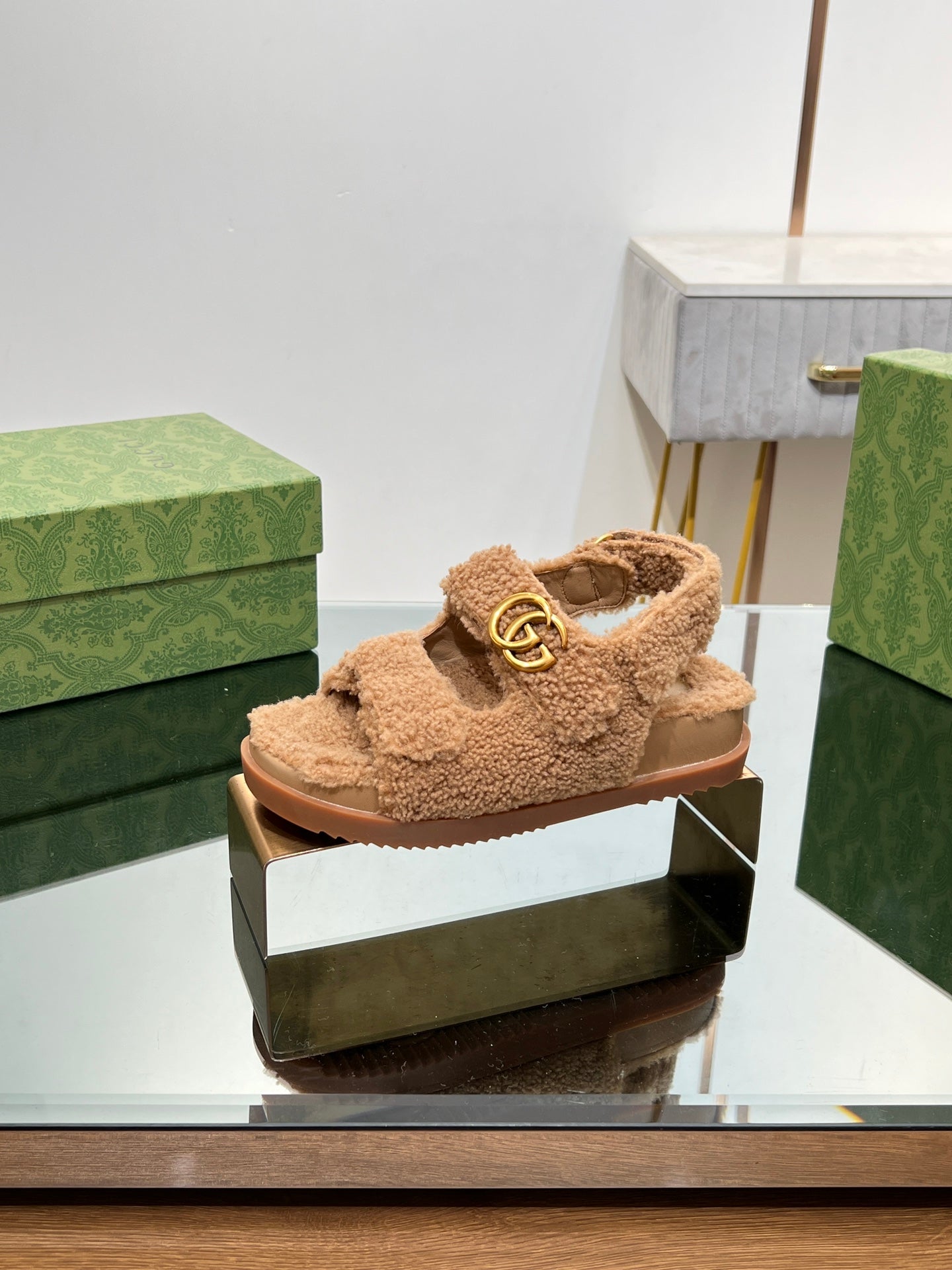 DAD SANDALS IN CIDER BROWN FLEECE