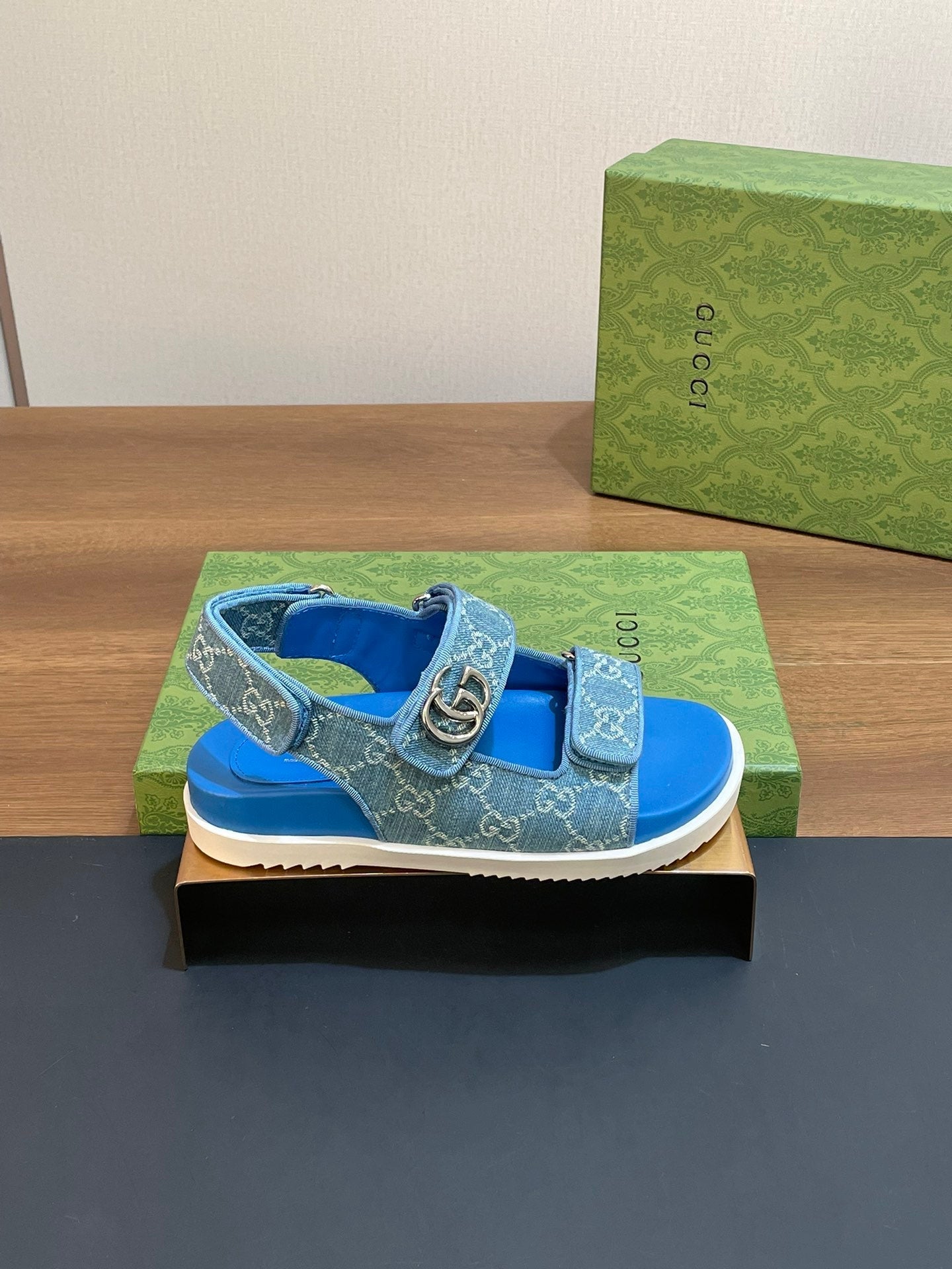 GG  SANDAL WITH DOUBLE G SKY CARO LAMBSKIN