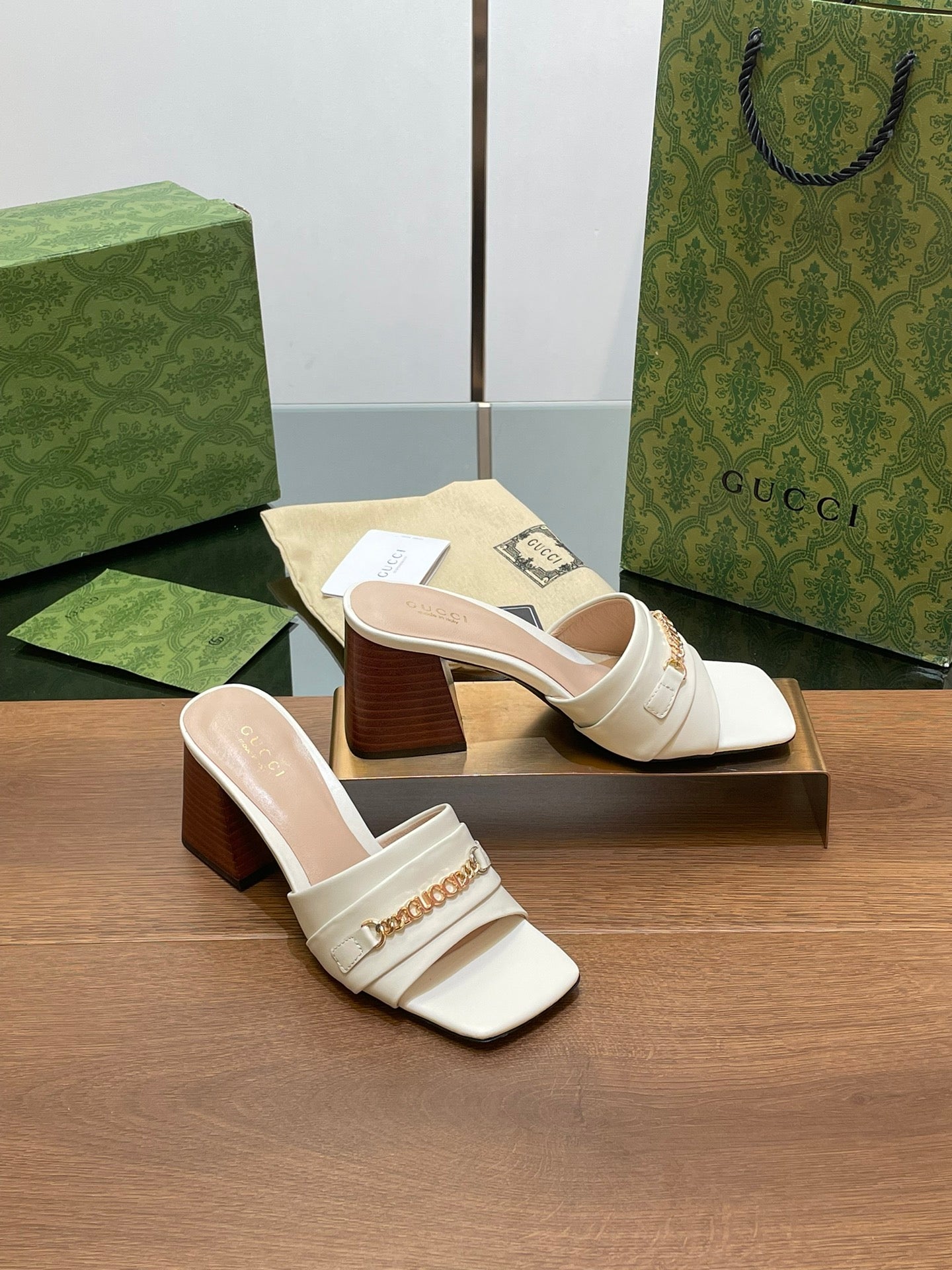 GG SIGNORIA SLIDE SANDAL WHITE DENIM