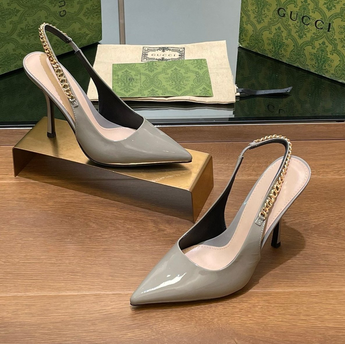 GG HIGH SLINGBACK 10.5 CM IN DOVE GREY GLOSSY CALFSKIN