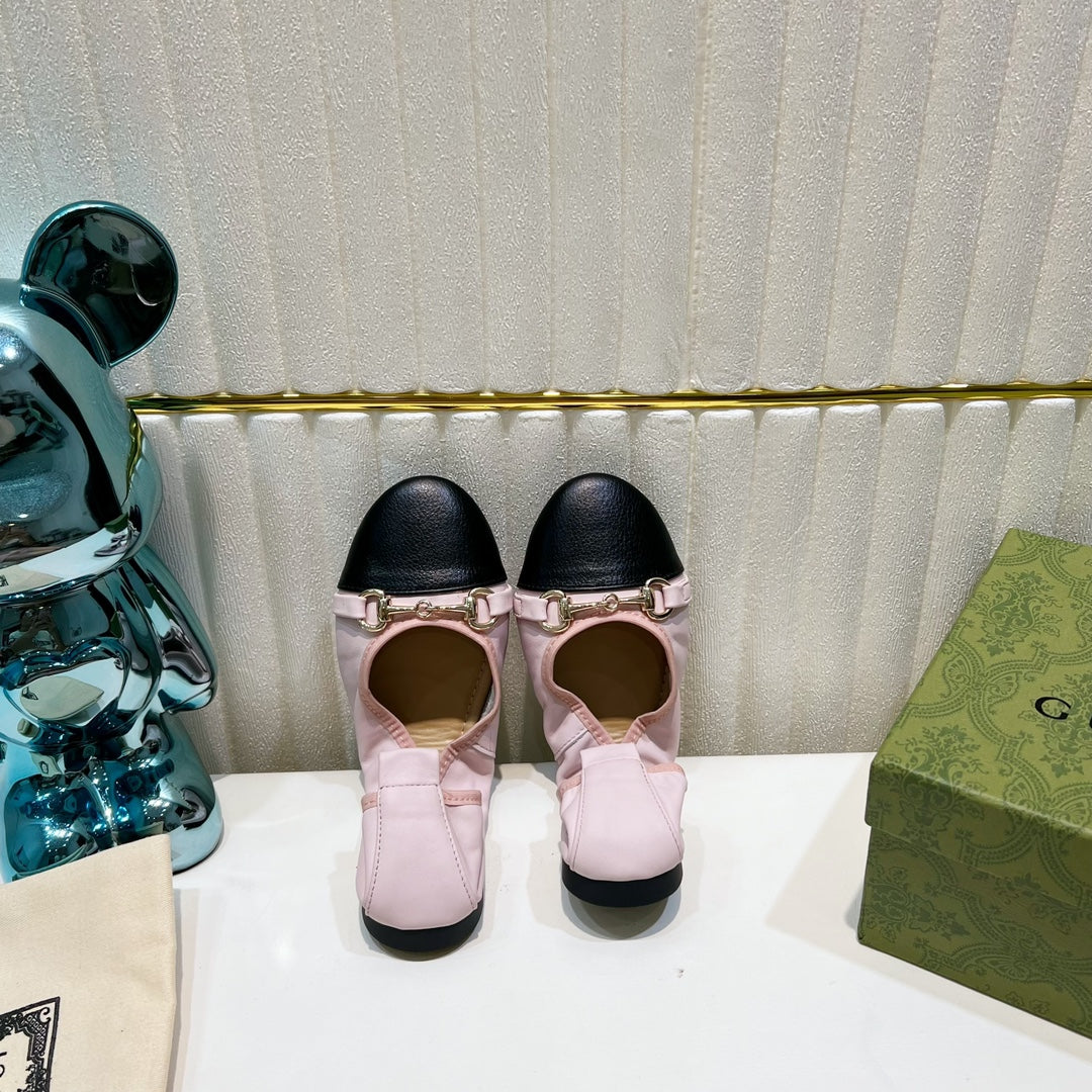 GG BALLET SUPER SLIM BUCKLE PASTEL PINK AND BLACK LAMBSKIN