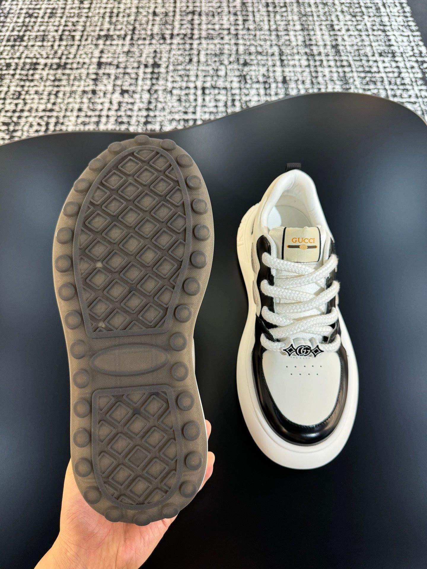 GG Men's Sneaker White Black Cowhide 527025