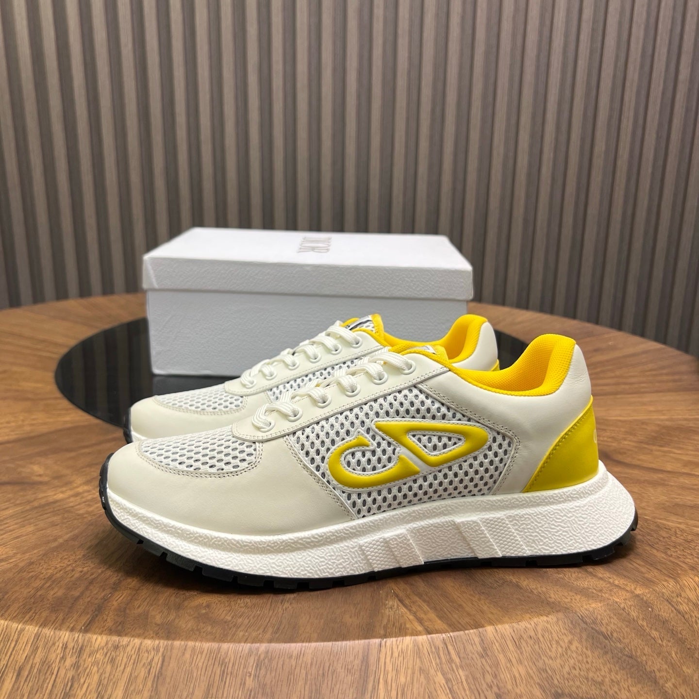 CD Sneaker White Yellow Mesh Cowhide 750362