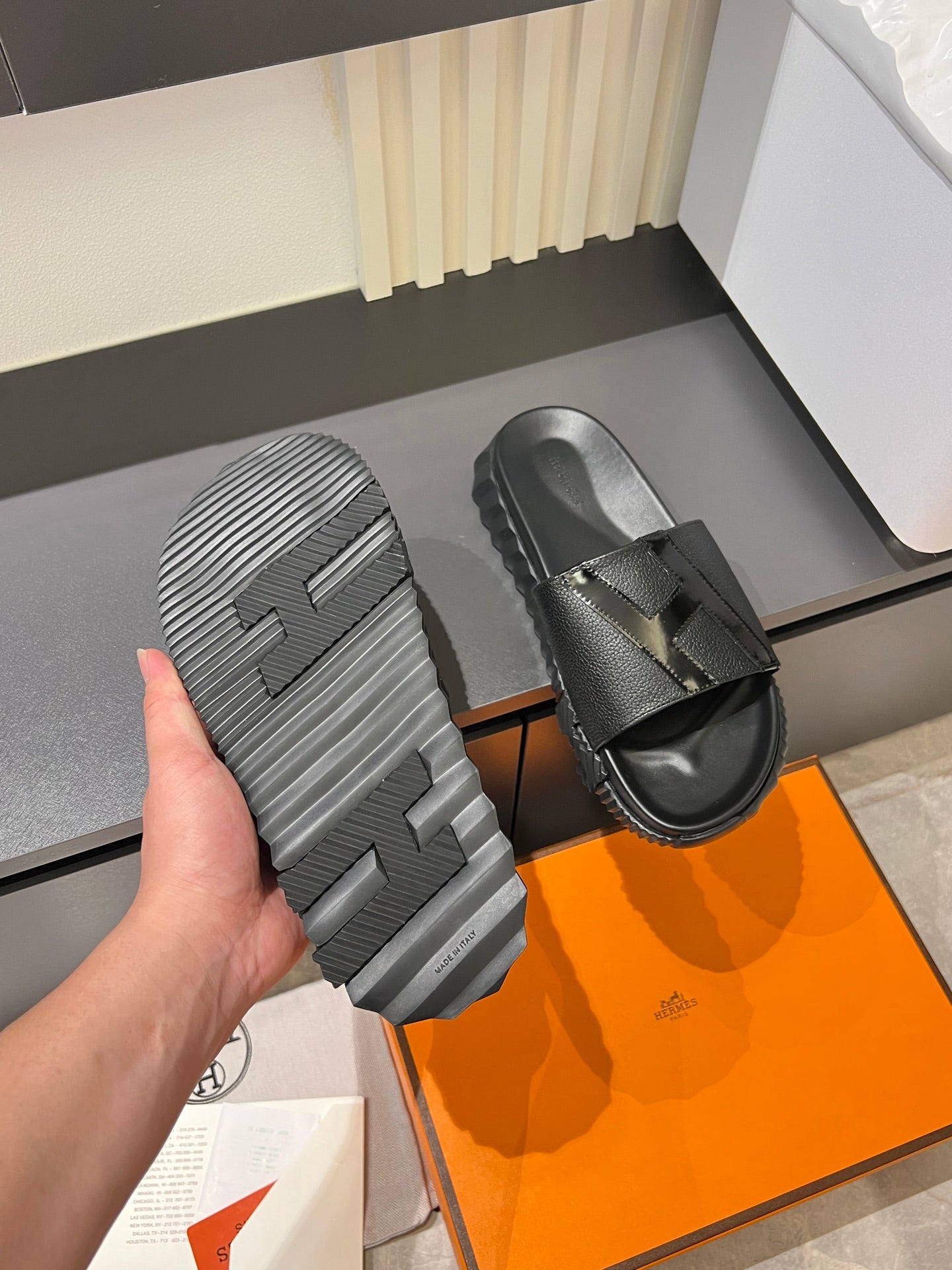 HM Men's Slide Black Cowhide 590801