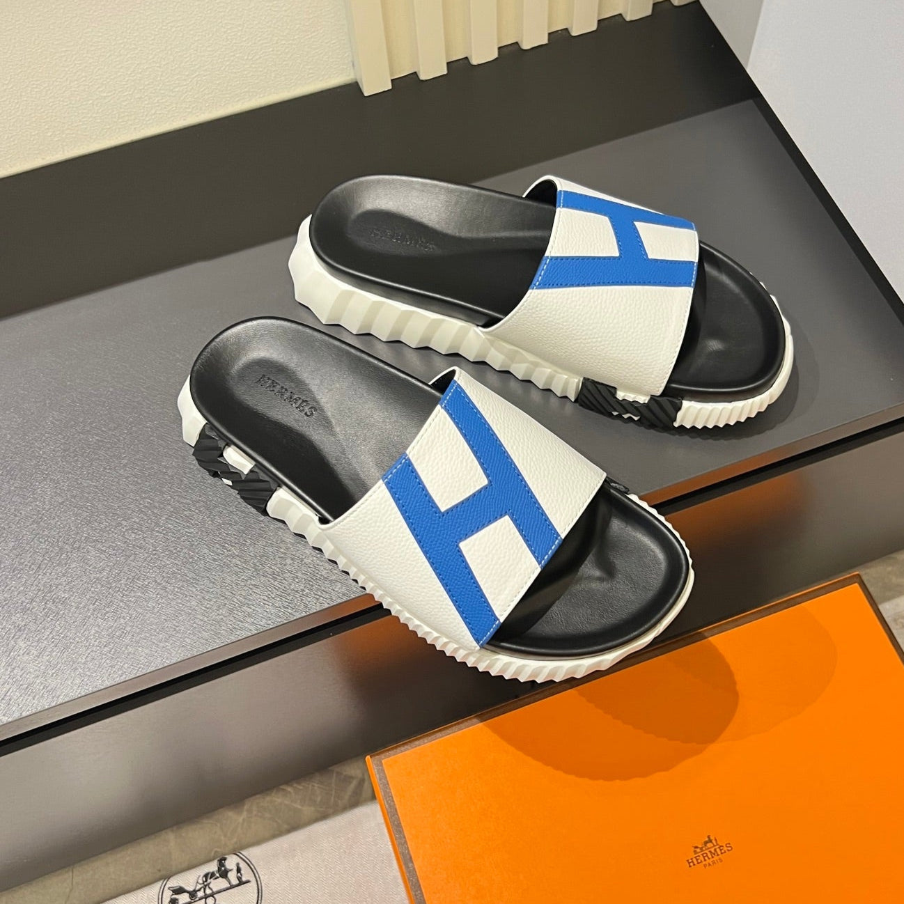 HM Men's Slide White Cowhide 590804