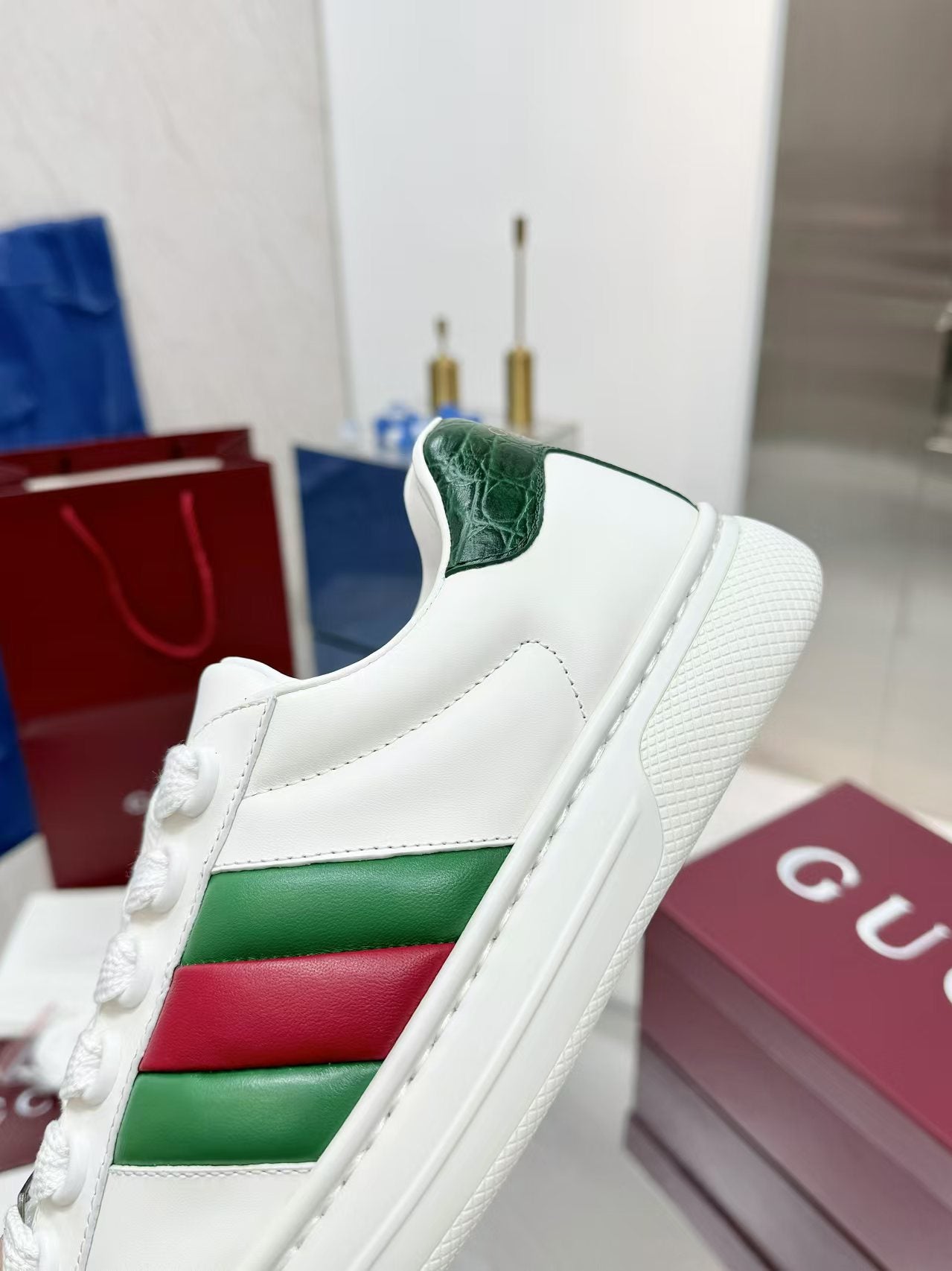 GG Men's ACE Sneaker White Cowhide 574741